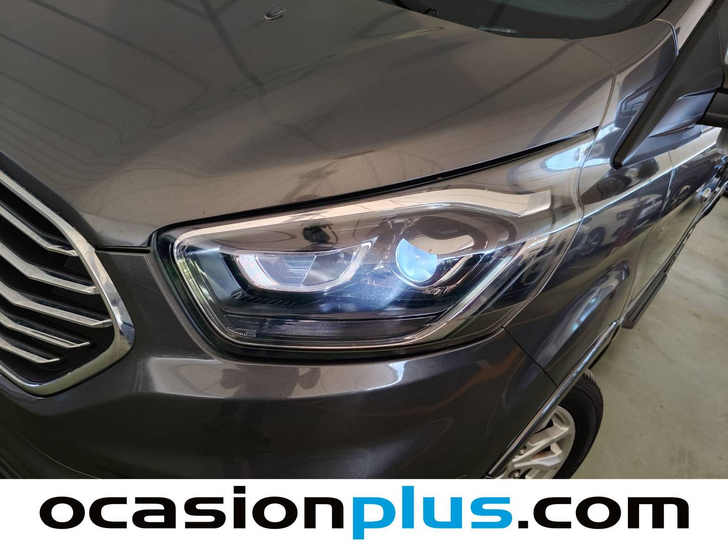 Foto Ford Tourneo Custom Ford Tourneo Custom 2.0 TDCI L1 Titanium Auto (130 CV) 8 Plazas