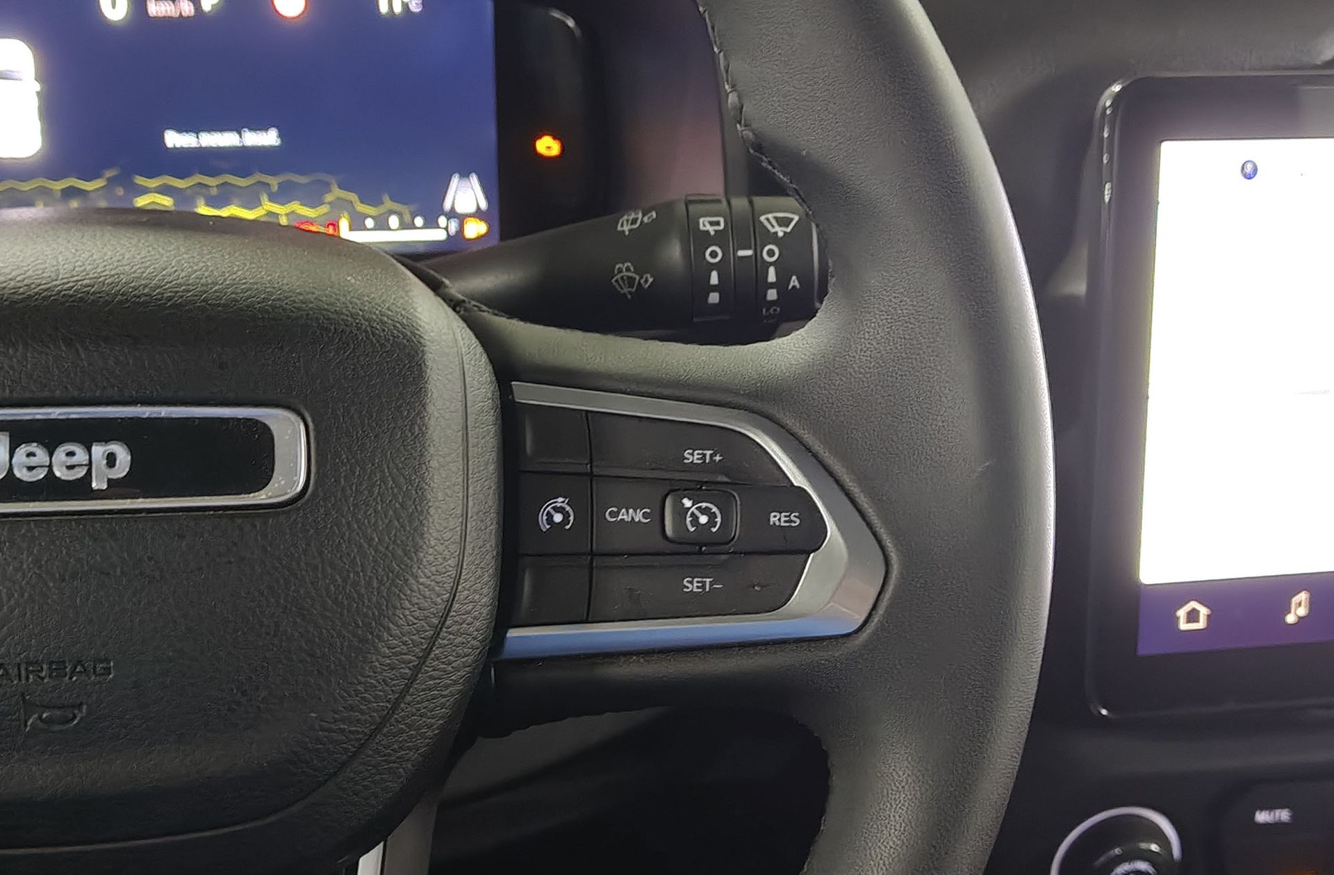 Jeep Renegade eHybrid 1.5 Altitude DCT - foto 25