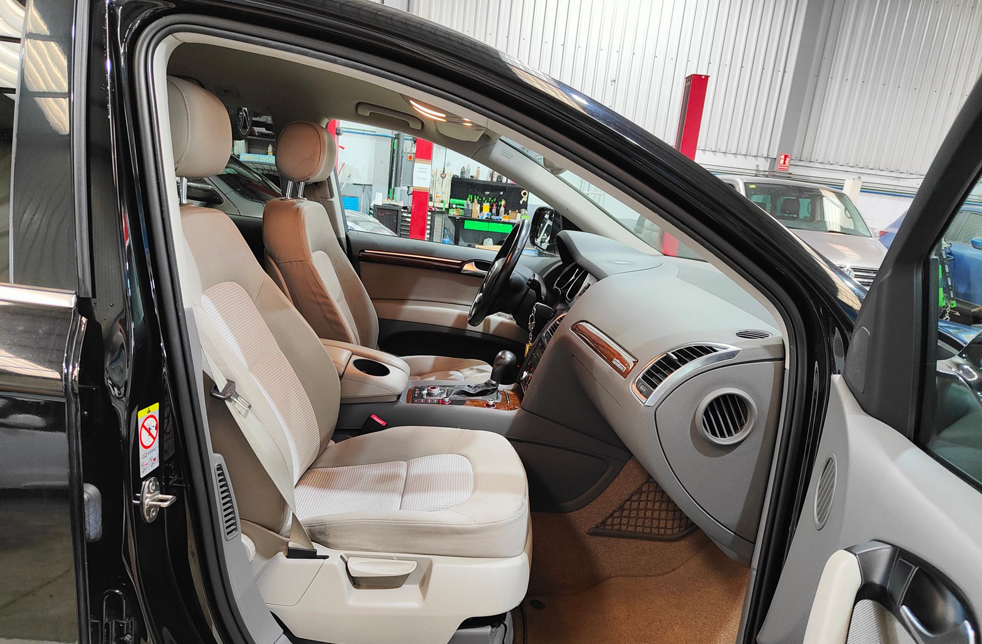 Audi Q7 Advanced 3.0 TDI quattro tiptronic 7 plazas - foto 21