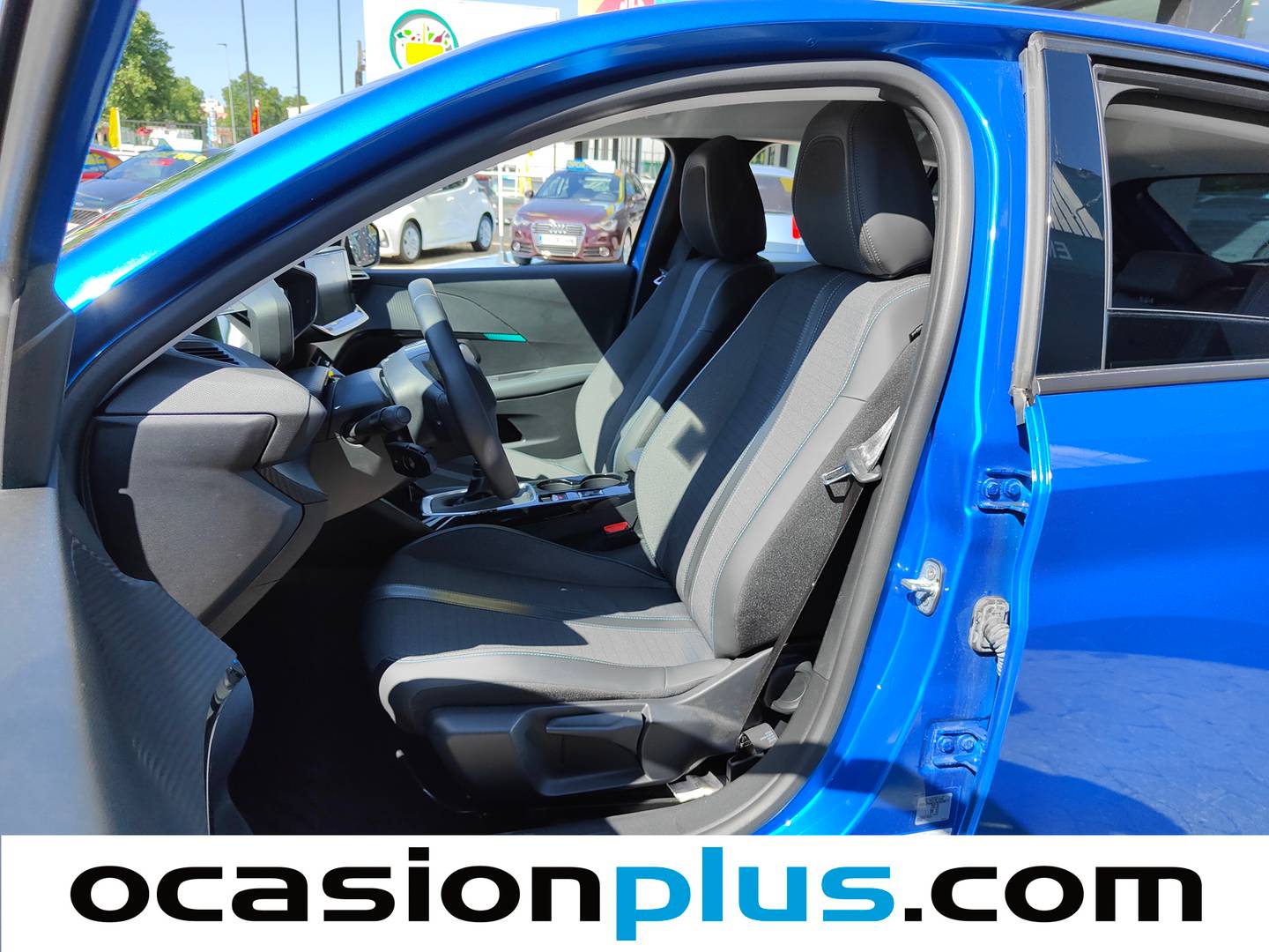 Foto asientos delanteros Peugeot 208 Peugeot 208 PureTech 100 Allure Pack (100 CV)
