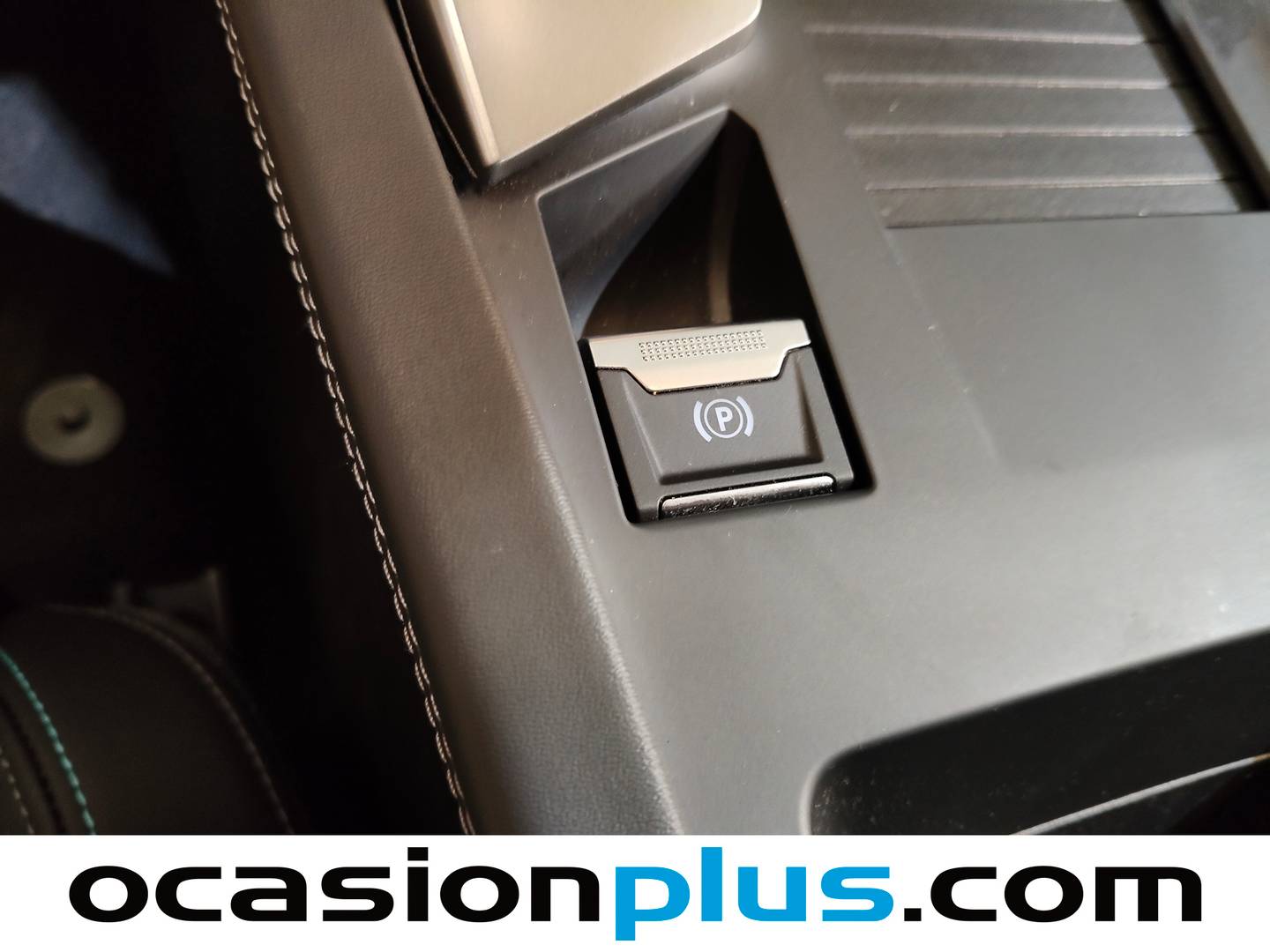 Foto Peugeot 408 Peugeot 408 Allure PHEV 180 e-EAT8 (181 CV)