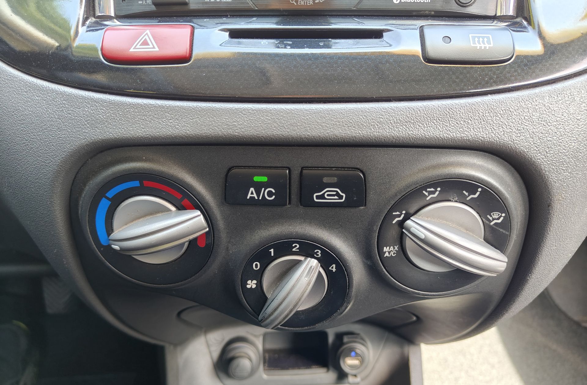 Kia Rio 1.4 Dohc EXI - foto 22