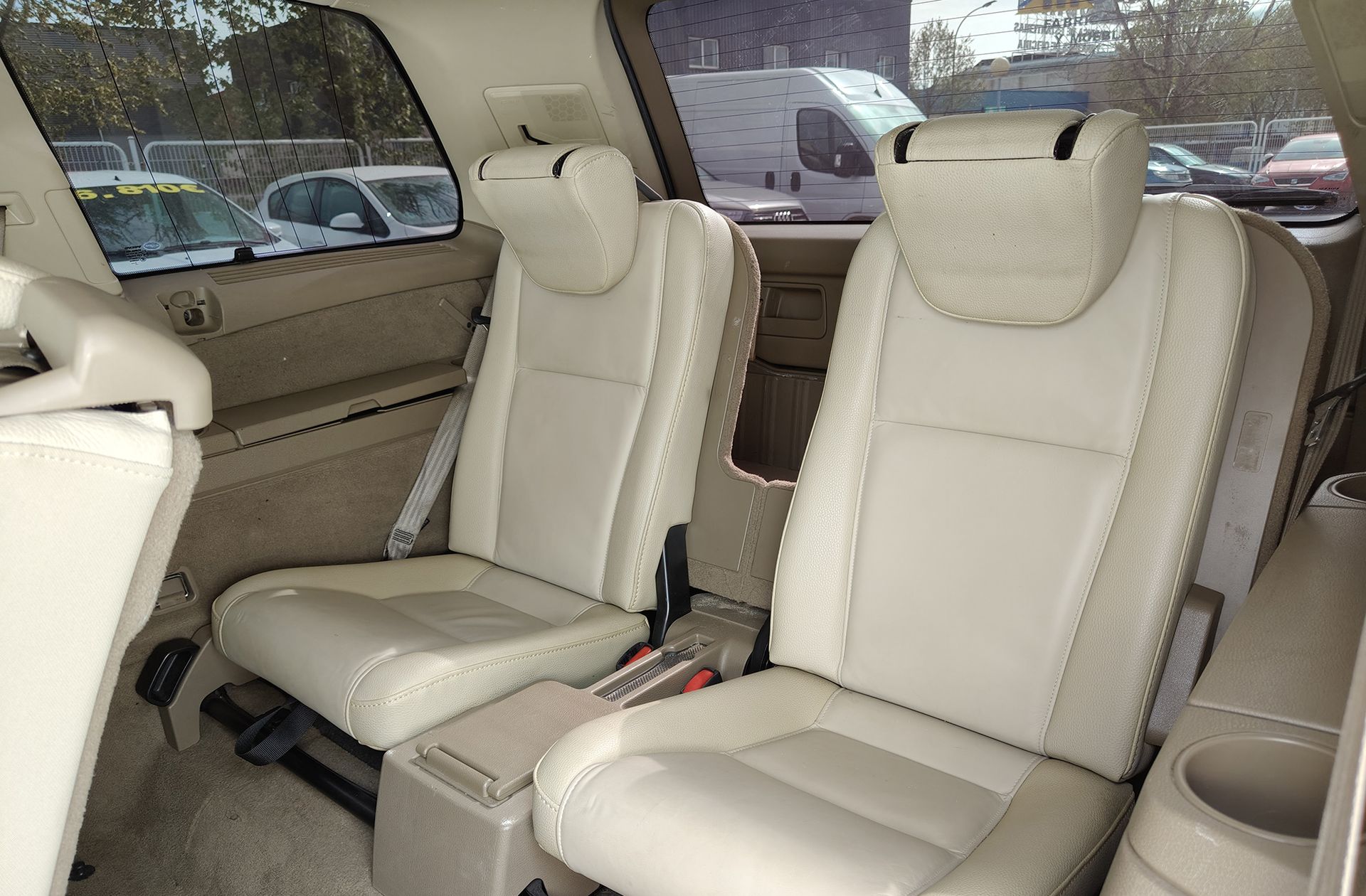 Volvo XC90 D5 Momentum AWD - foto 8