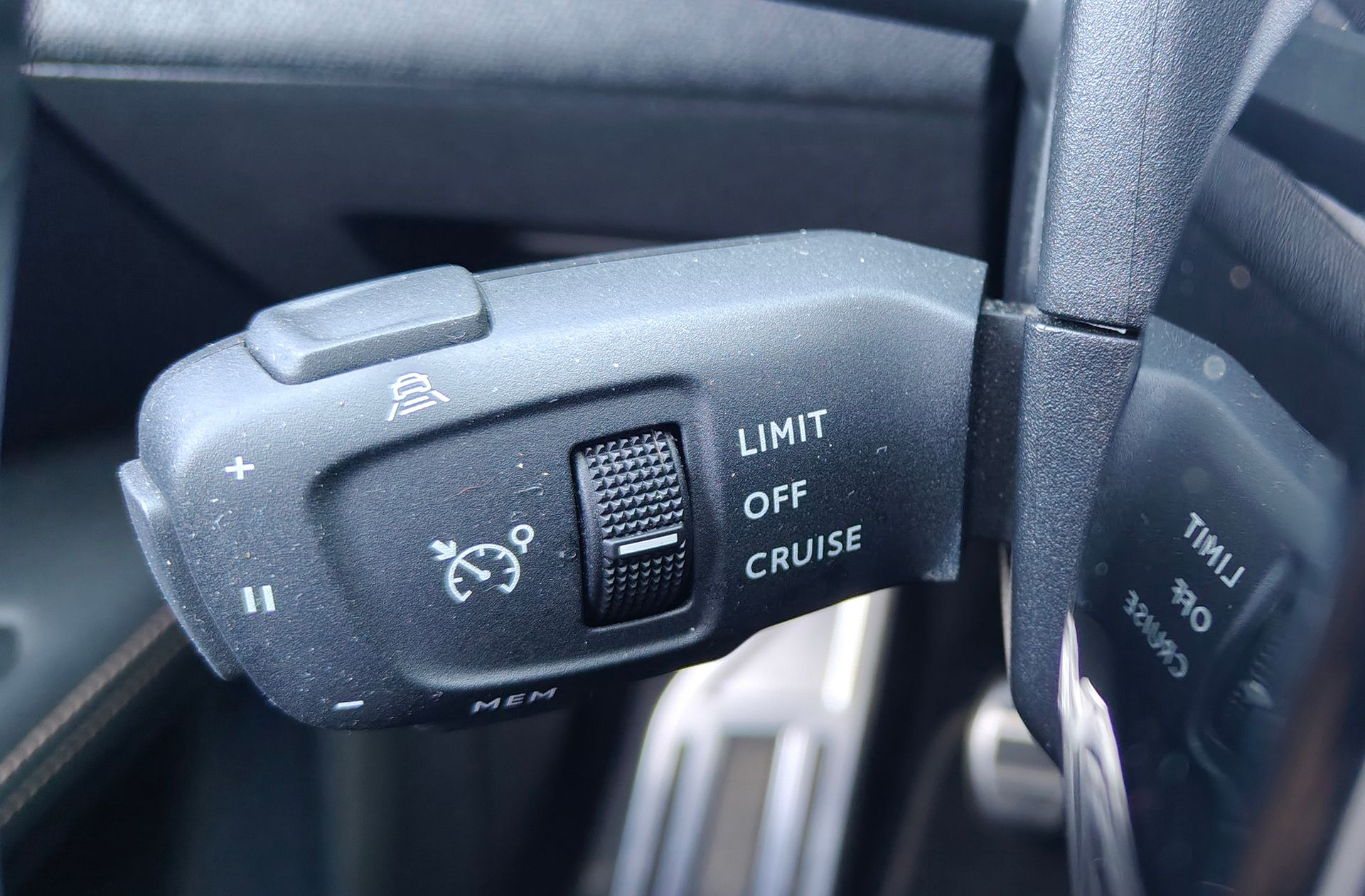 Peugeot 3008 PureTech 130 GT - foto 32