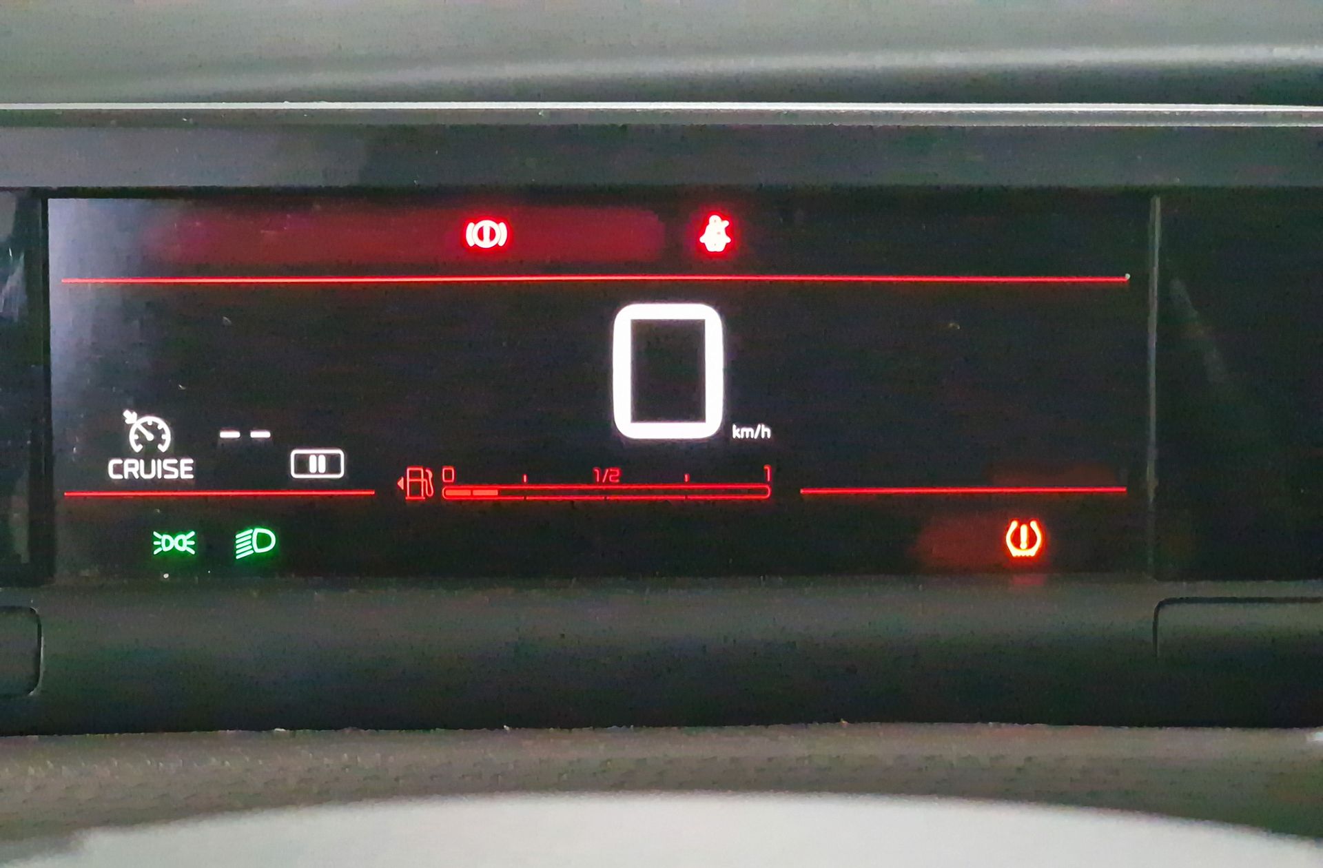 Citroën C4 Cactus BlueHDi 100 Shine - foto 22