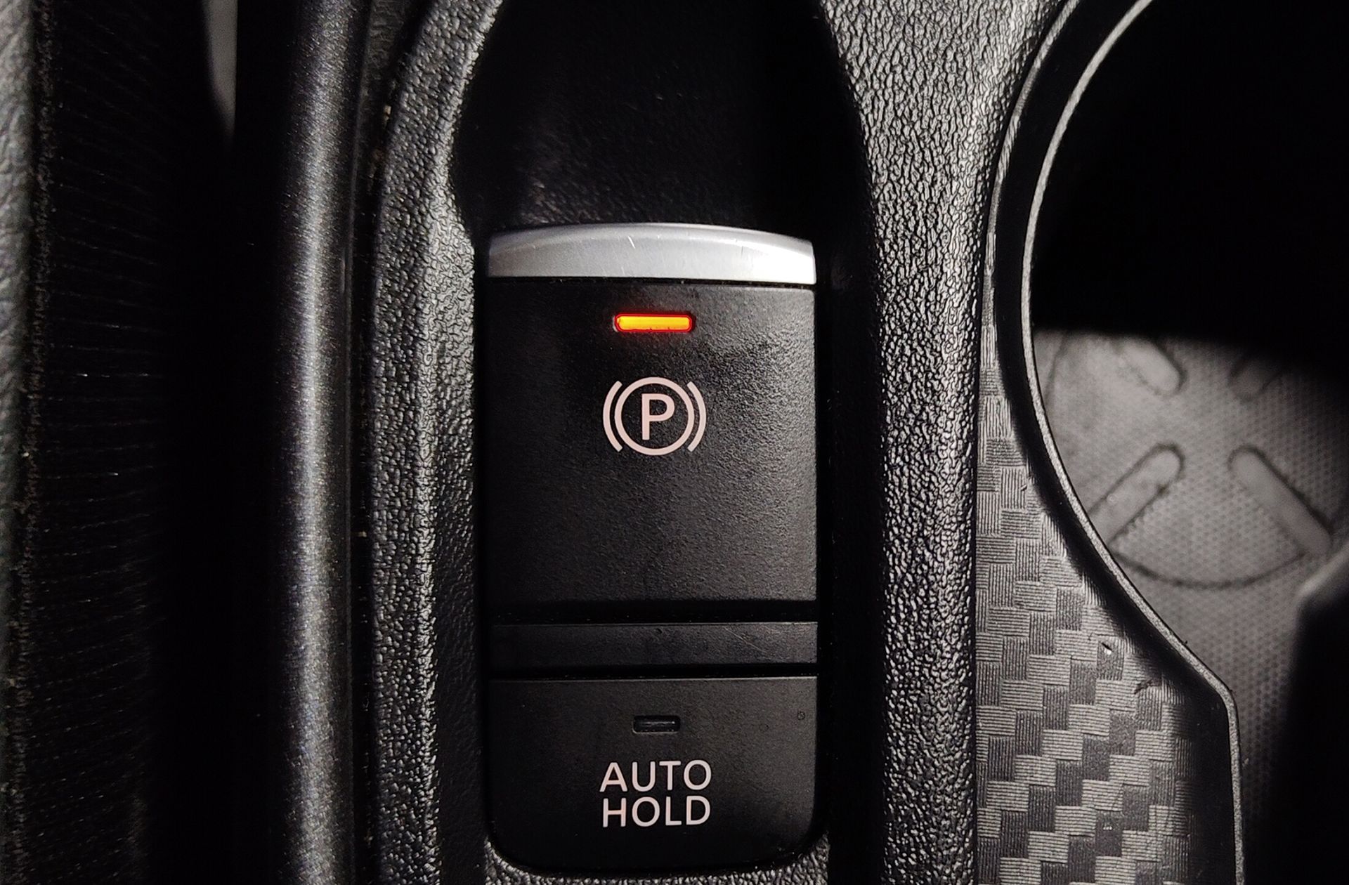 Nissan Juke 1.6 Hybrid N-Connecta - foto 28