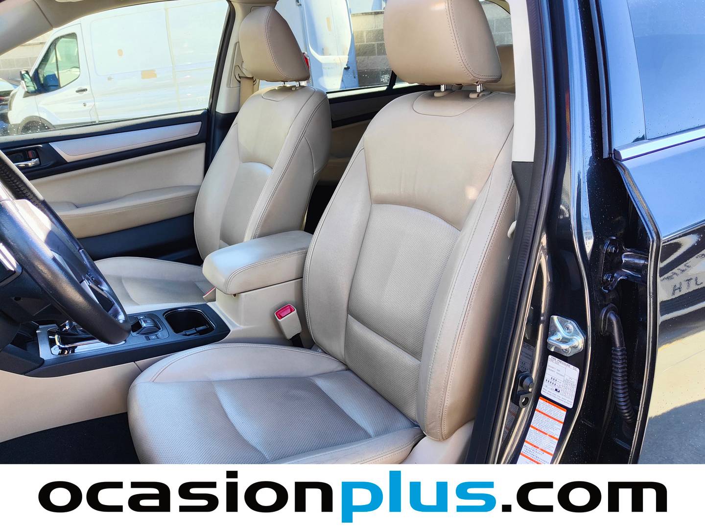Foto asientos delanteros Subaru Outback Subaru Outback 2.0 TD Executive Plus CVT Lineartron AWD (150 CV)