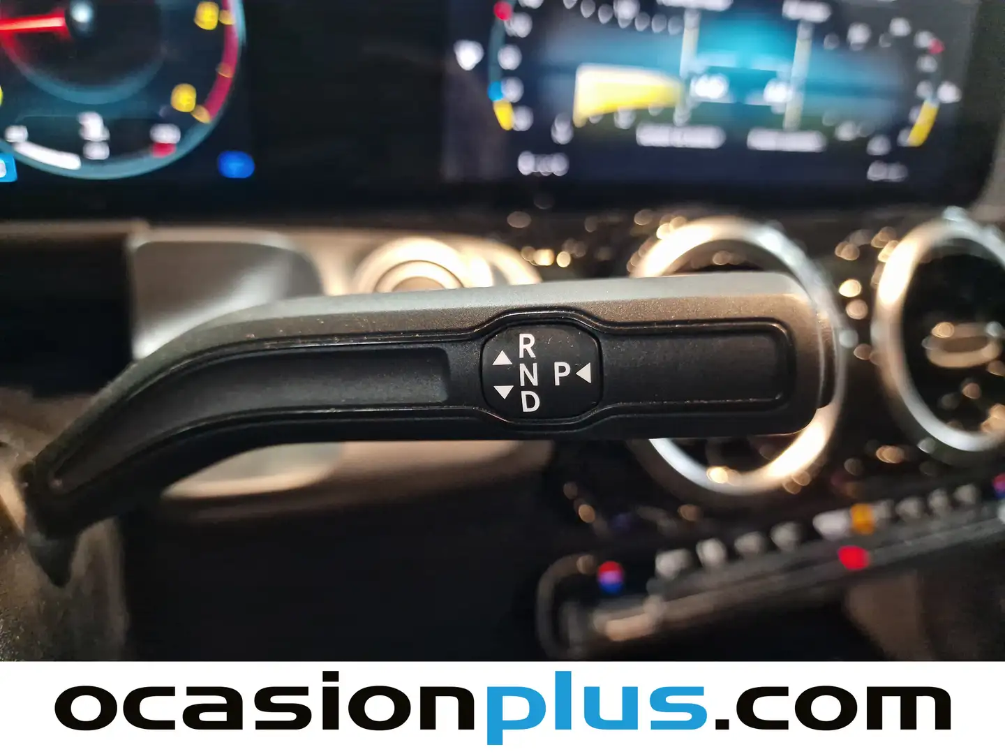 Foto Mercedes GLB Mercedes-Benz GLB 220 D 4Matic (190 CV)