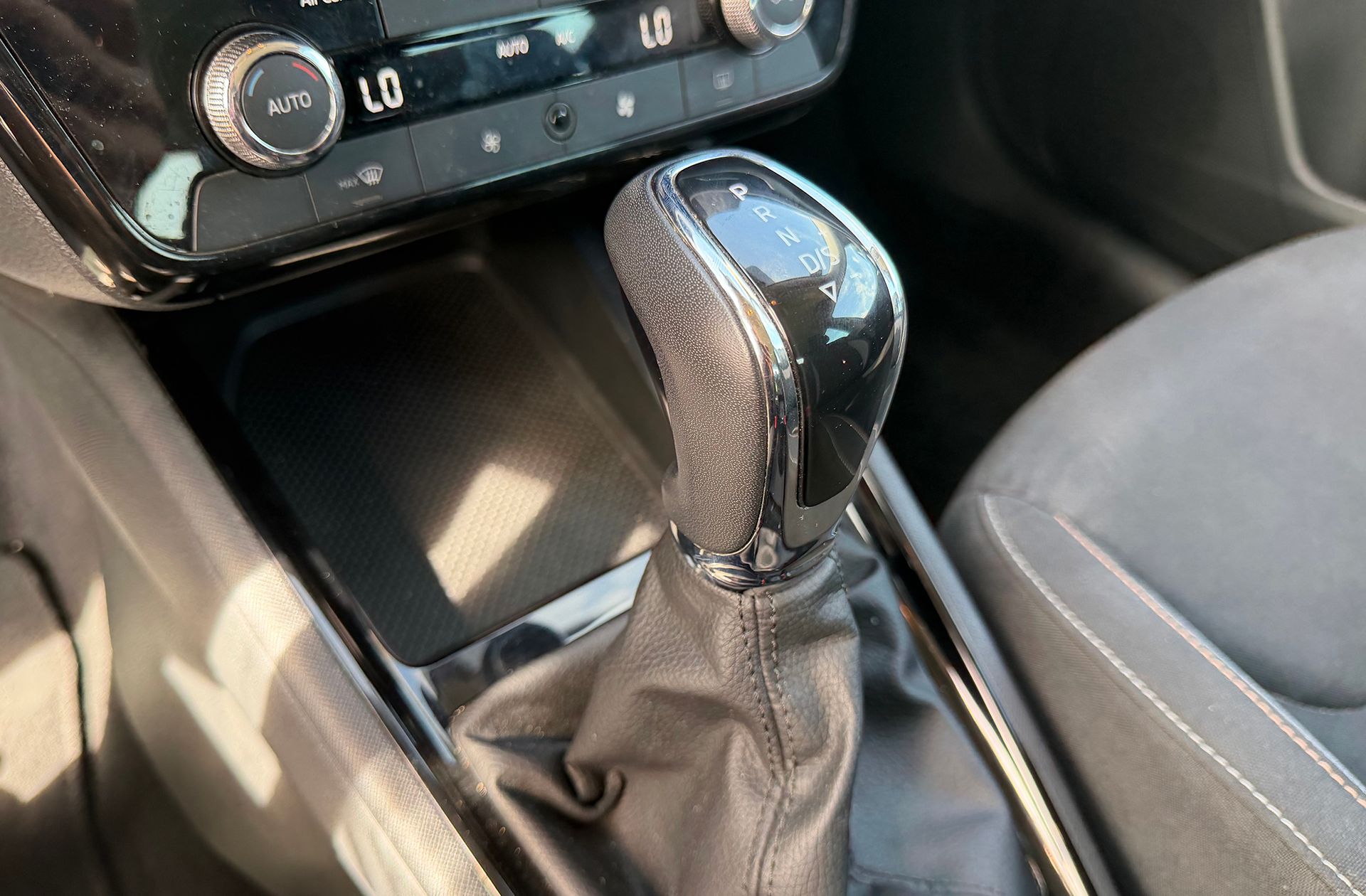 Škoda Kamiq 1.0 TSI Selection DSG - foto 5