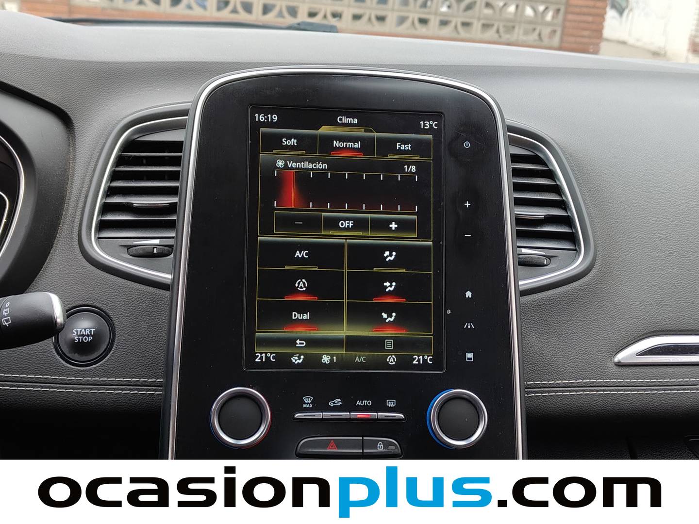 Foto Renault Grand Scénic Renault Grand Scenic Zen TCe  (140 CV) EDC GPF 7 Plazas