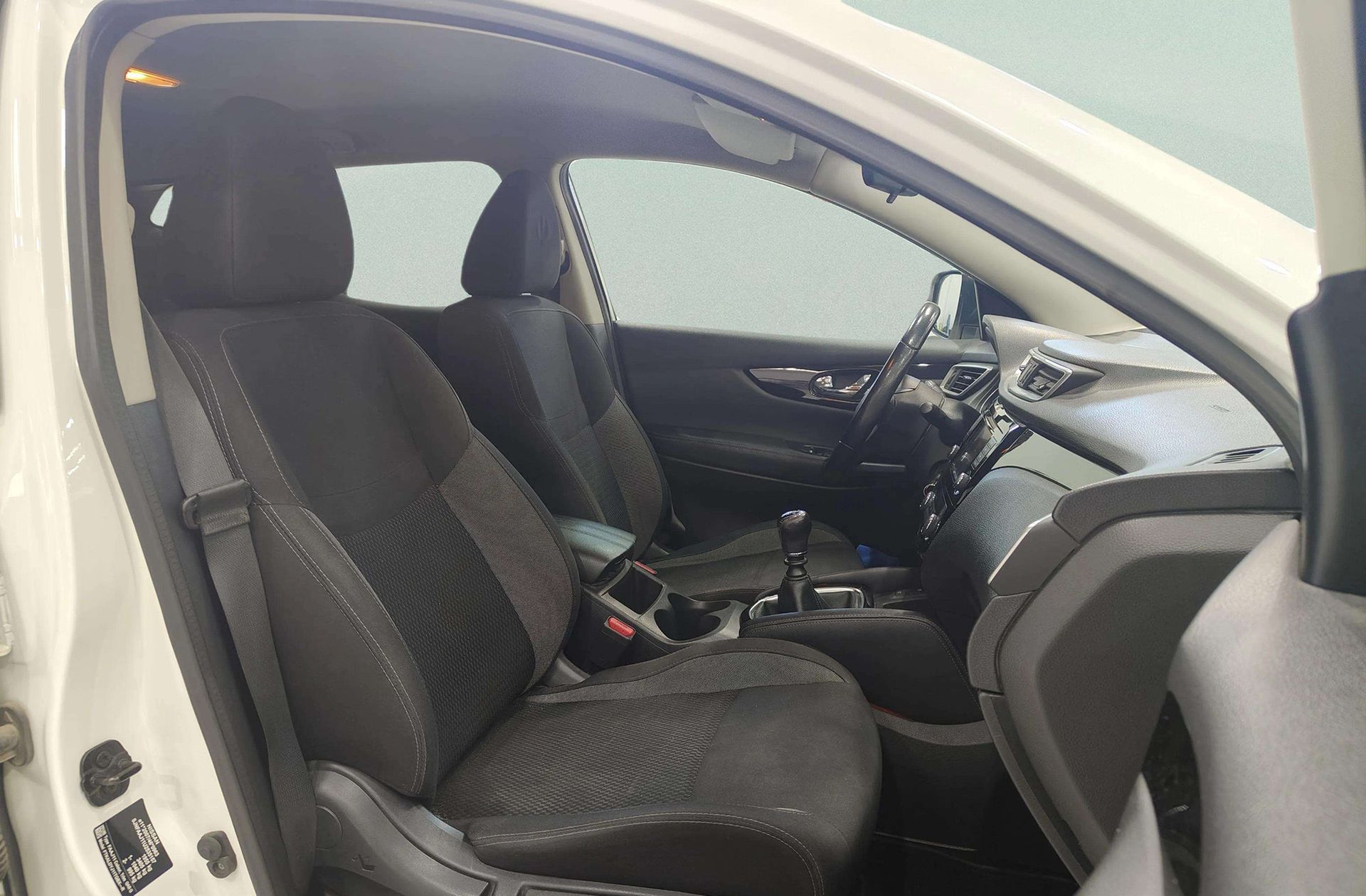 Nissan Qashqai dCi 115 Acenta - foto 15