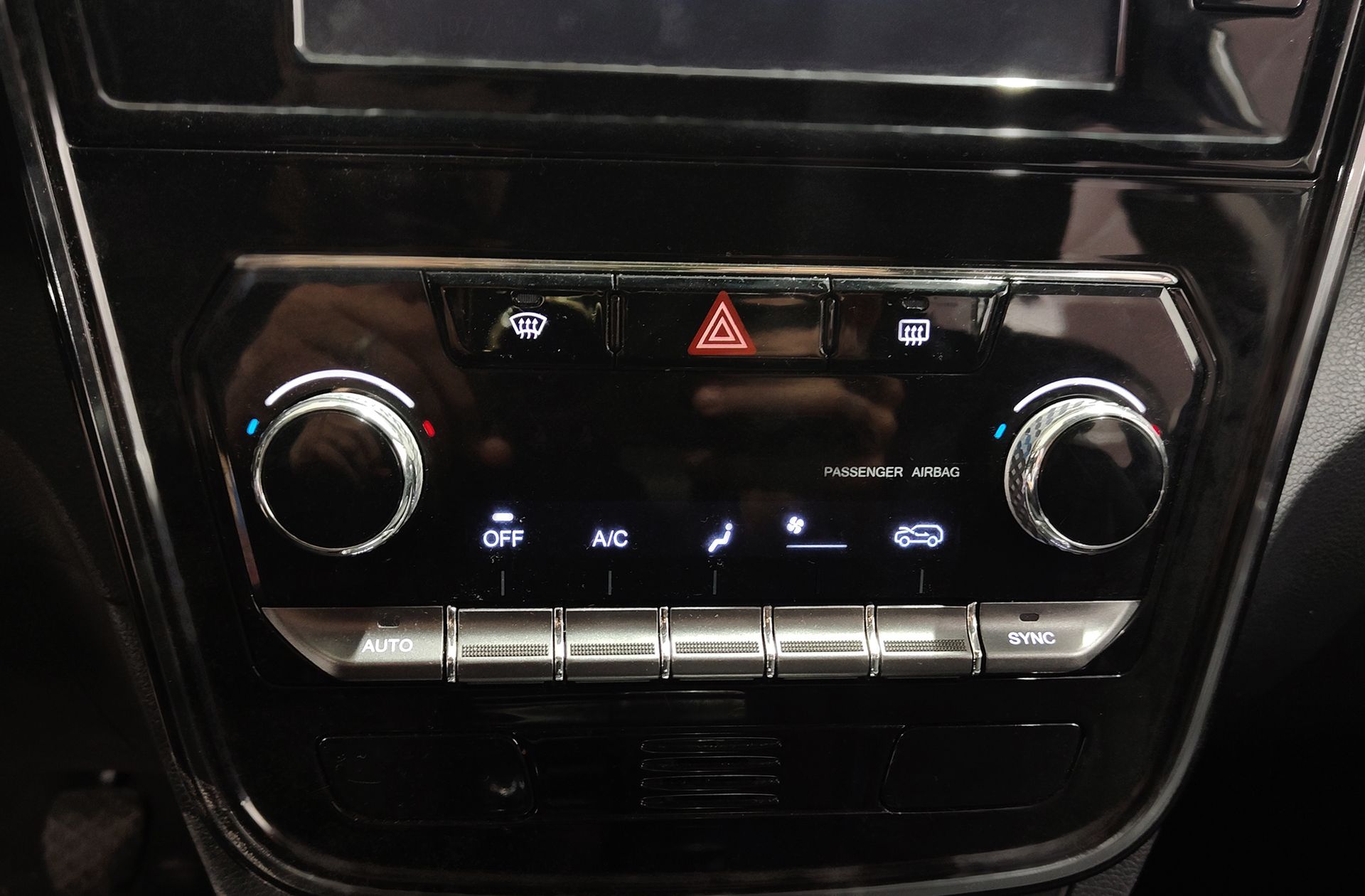 SsangYong Tivoli G12T Urban Plus - foto 27