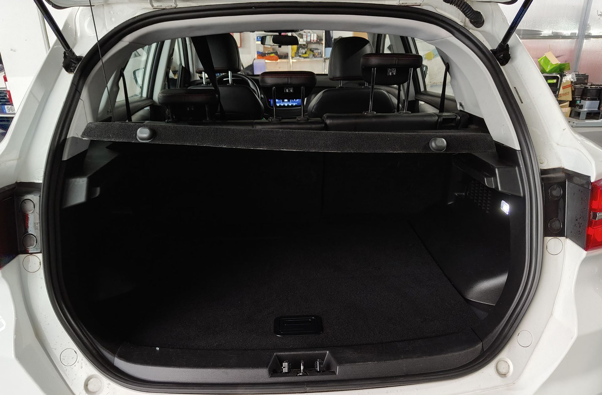 SWM G01 1.5T Luxury - foto 19