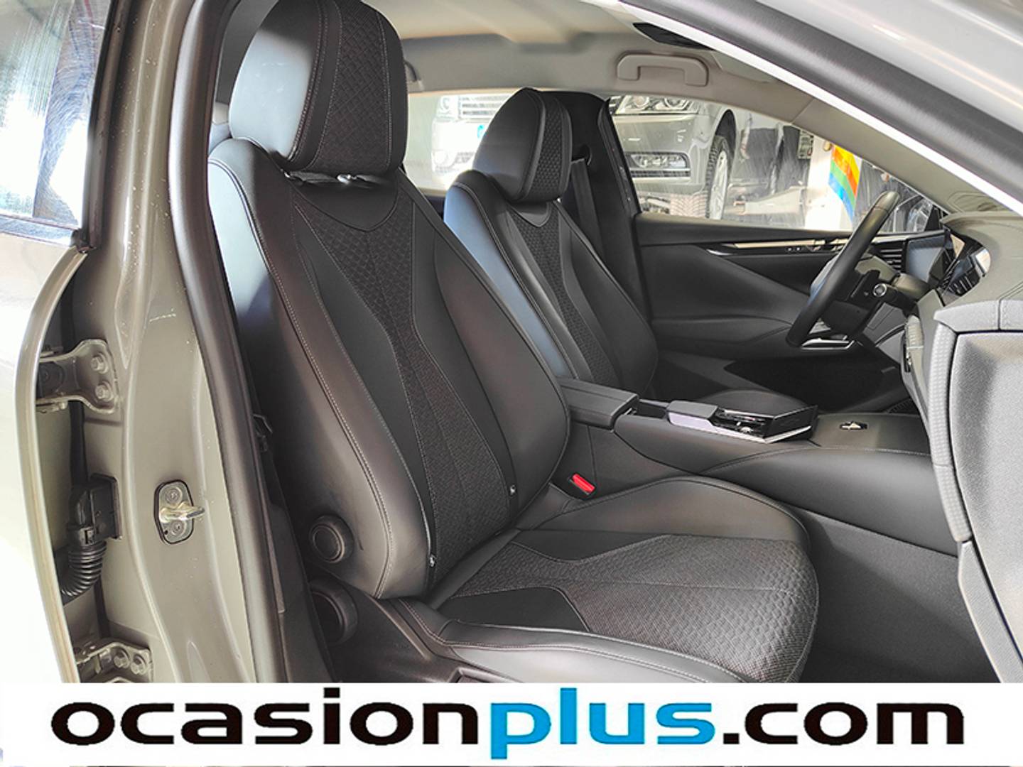 Foto DS DS 4 DS DS4 BlueHDi 130 Trocadero Auto (130 CV)