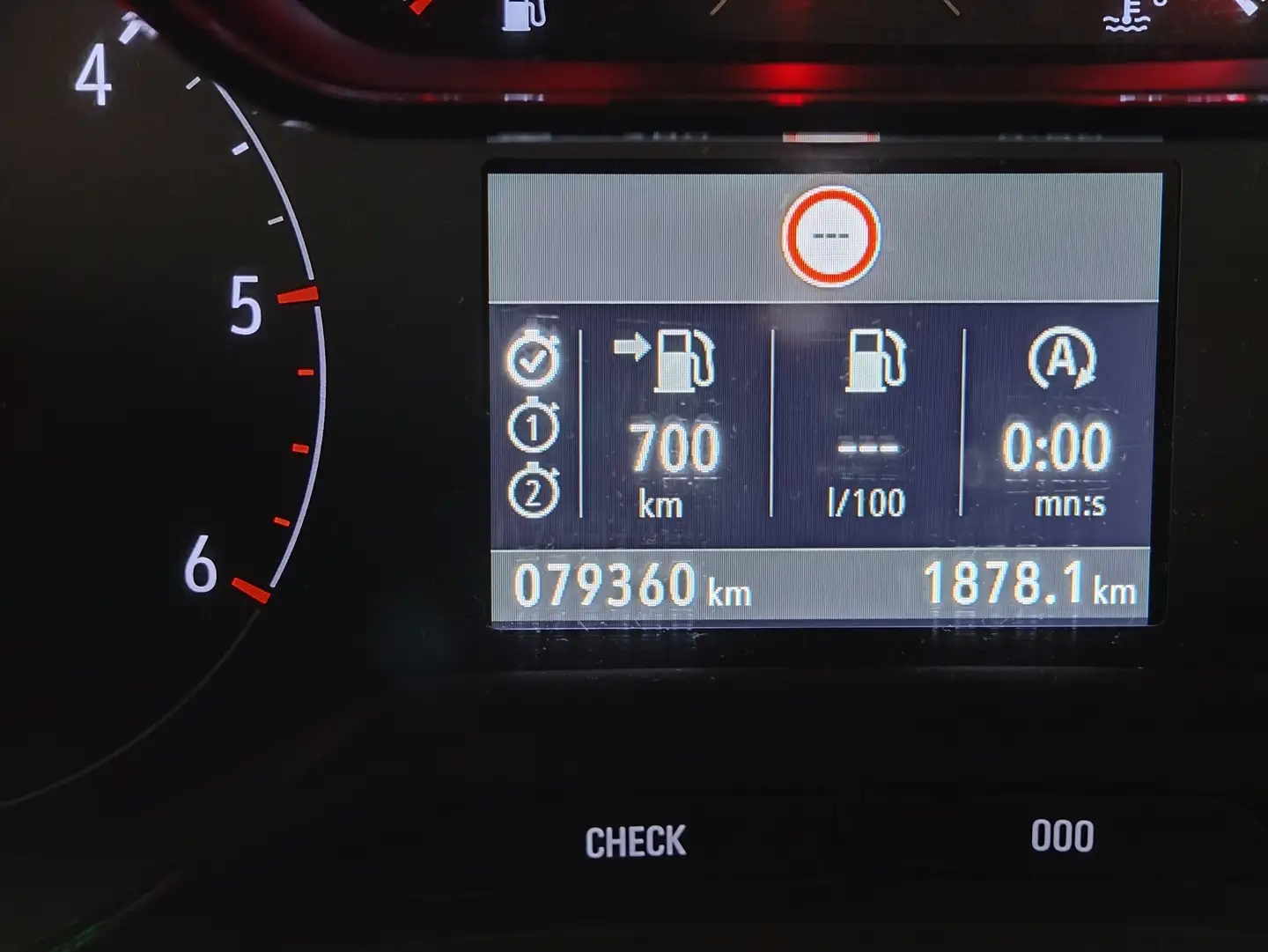 Foto Opel Grandland X Opel Grandland X 1.6 CDTi Selective (120 CV)