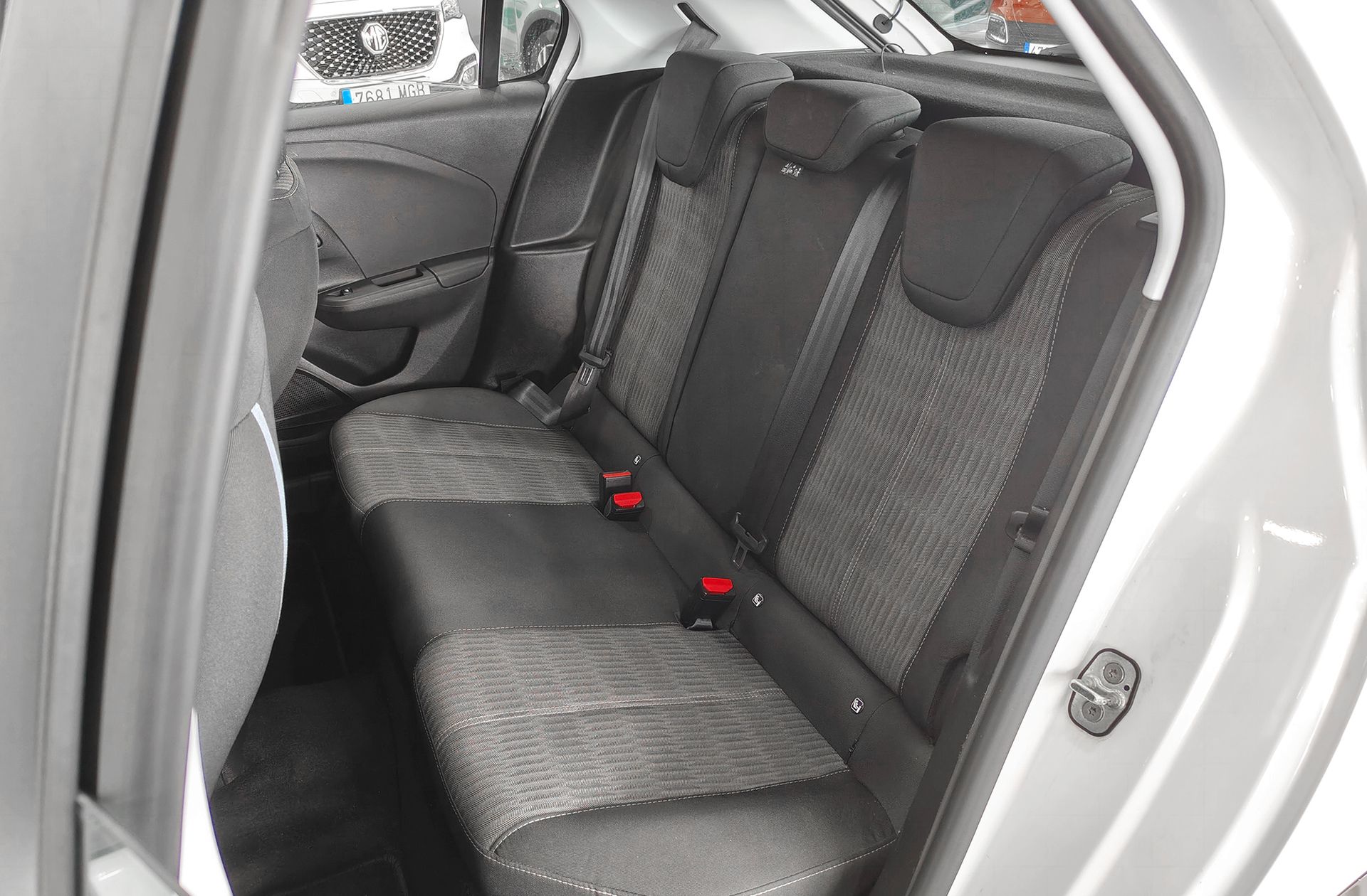 Opel Corsa 1.2 XEL Edition - foto 11