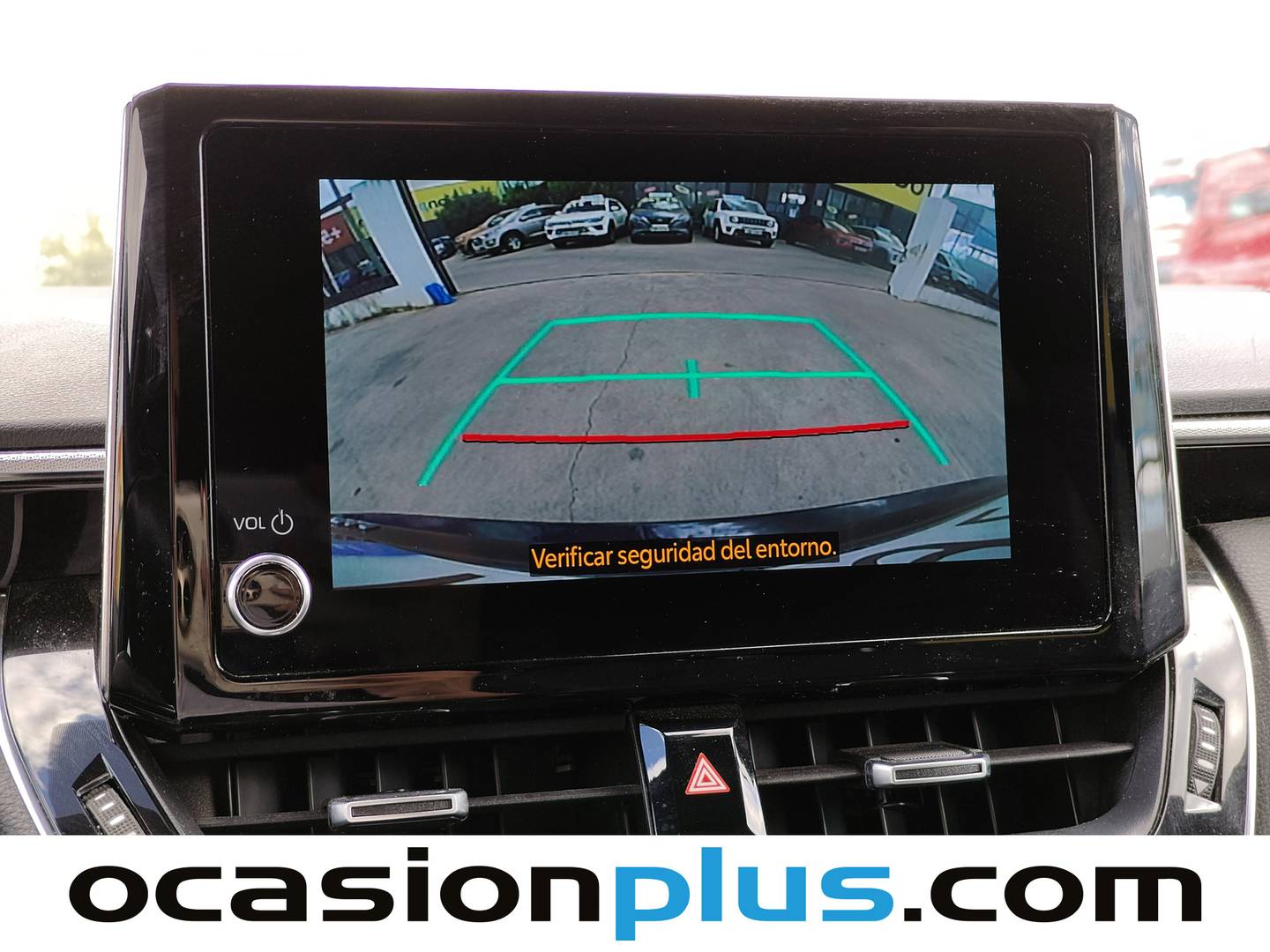 Equipamiento del Toyota Corolla Toyota Corolla Touring Sports 180H Style E-CVT (180 CV)