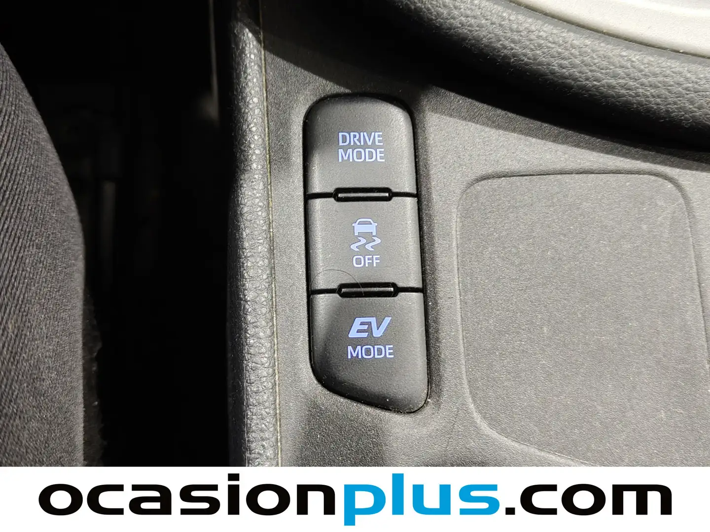 Foto Toyota Yaris Toyota Yaris 120H Business Plus (116 CV)