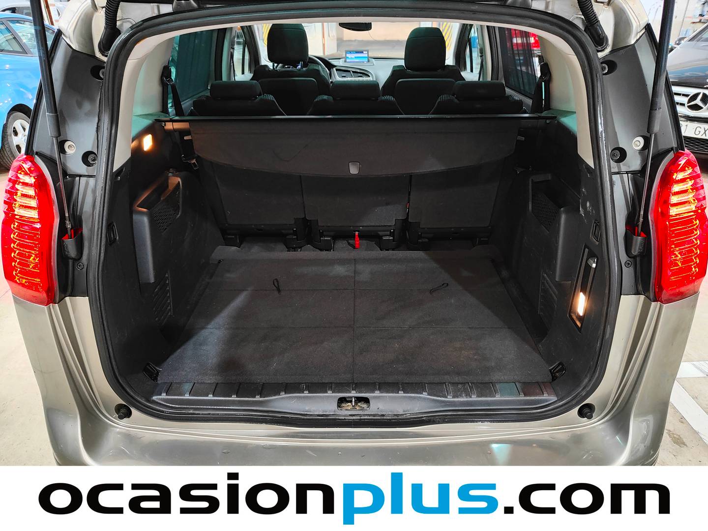 Fotos maletero Peugeot 5008 Peugeot 5008 2.0 HDI Sport Pack (150 CV)