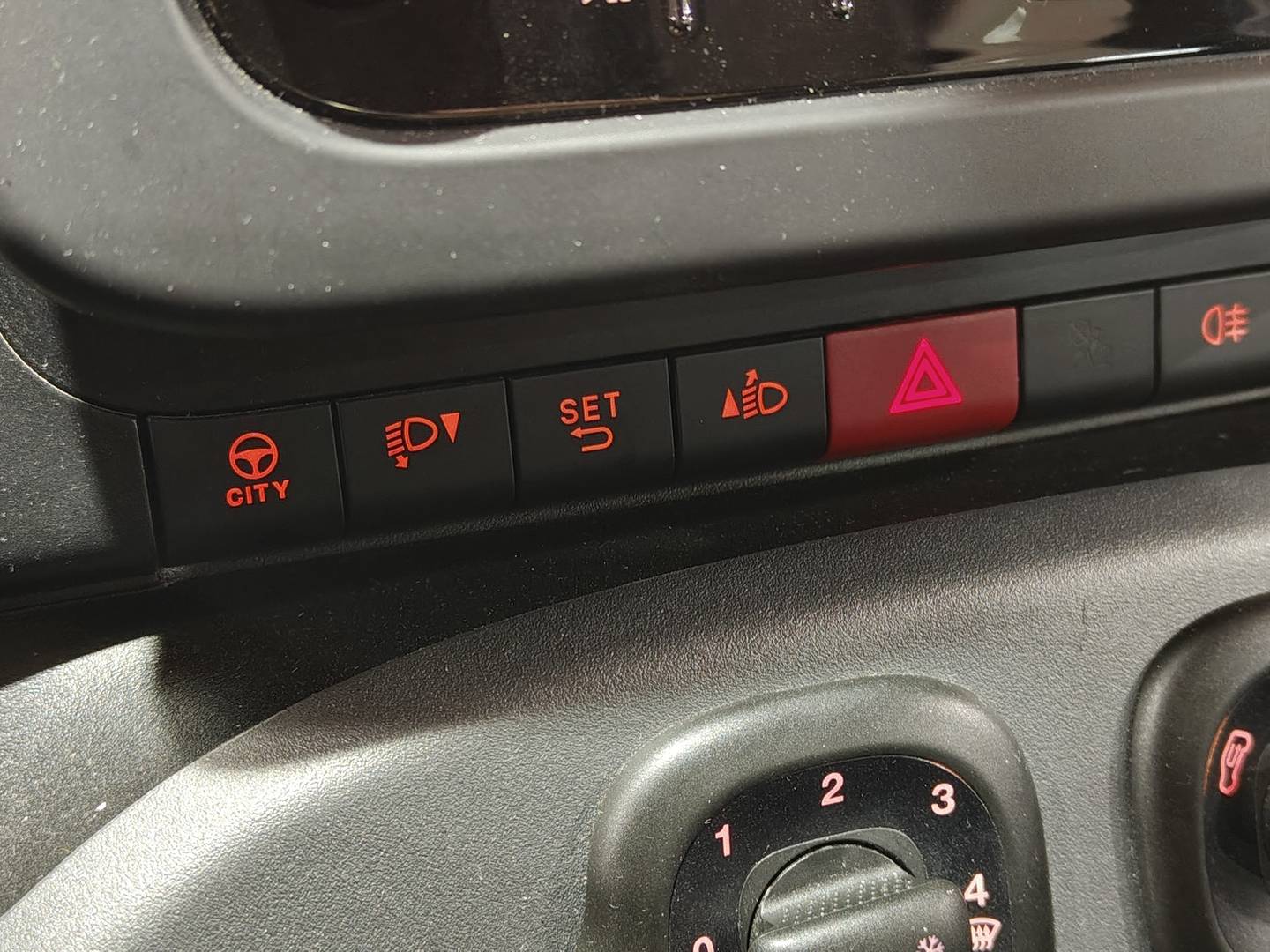 Fiat Panda Fiat Panda 1.0 Hybrid GSE City Life (70 CV) manual