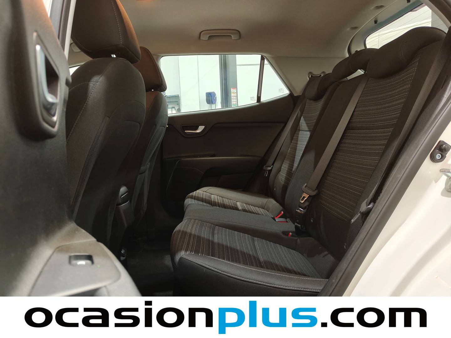 Foto asientos traseros KIA Stonic KIA Stonic 1.0 T-GDi MHEV Drive DCT  (120 CV)