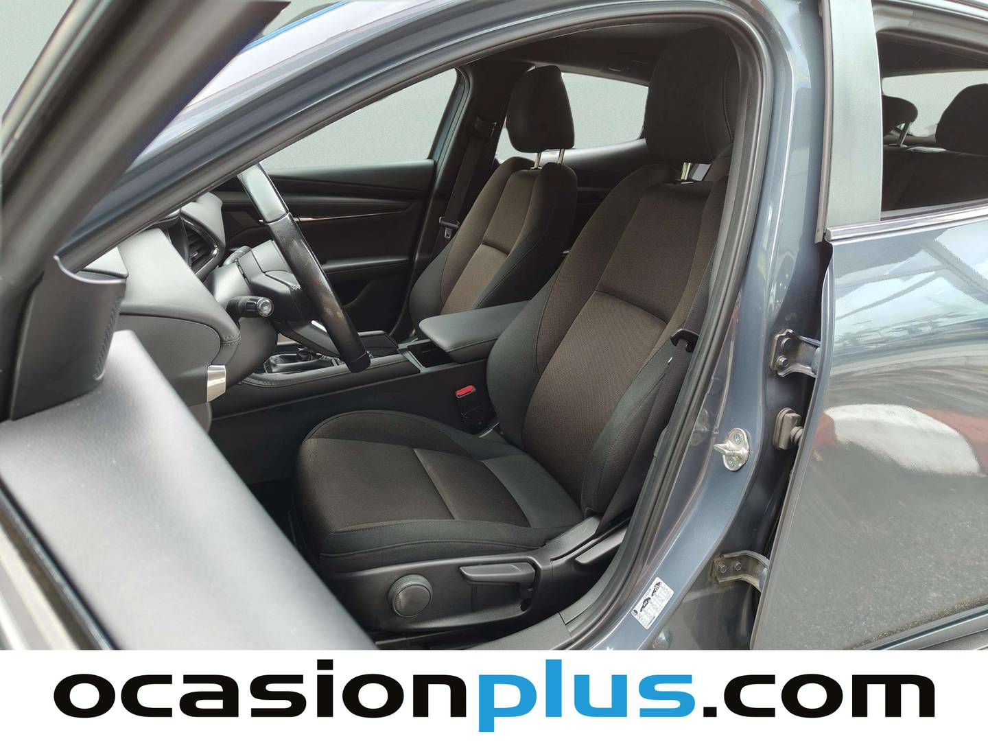 Foto asientos delanteros Mazda Mazda3 Mazda Mazda 3 2.0 Skyactiv-G Evolution (122 CV)