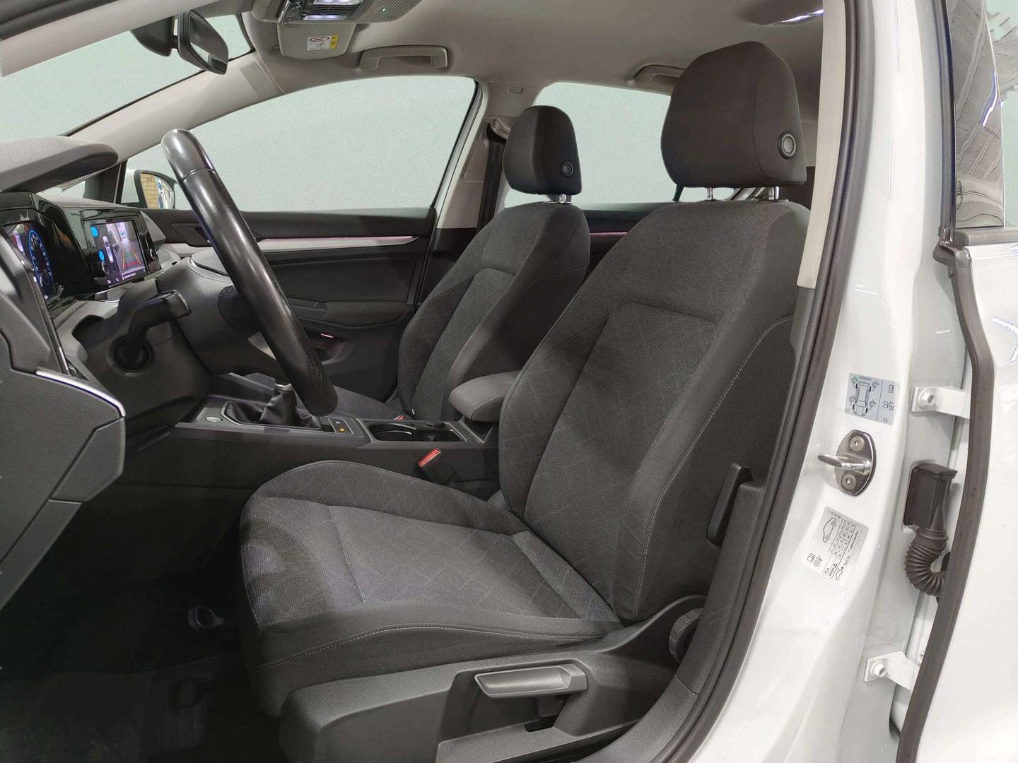 Foto asientos delanteros Volkswagen Golf Volkswagen Golf Life 2.0 TDI (115 CV)
