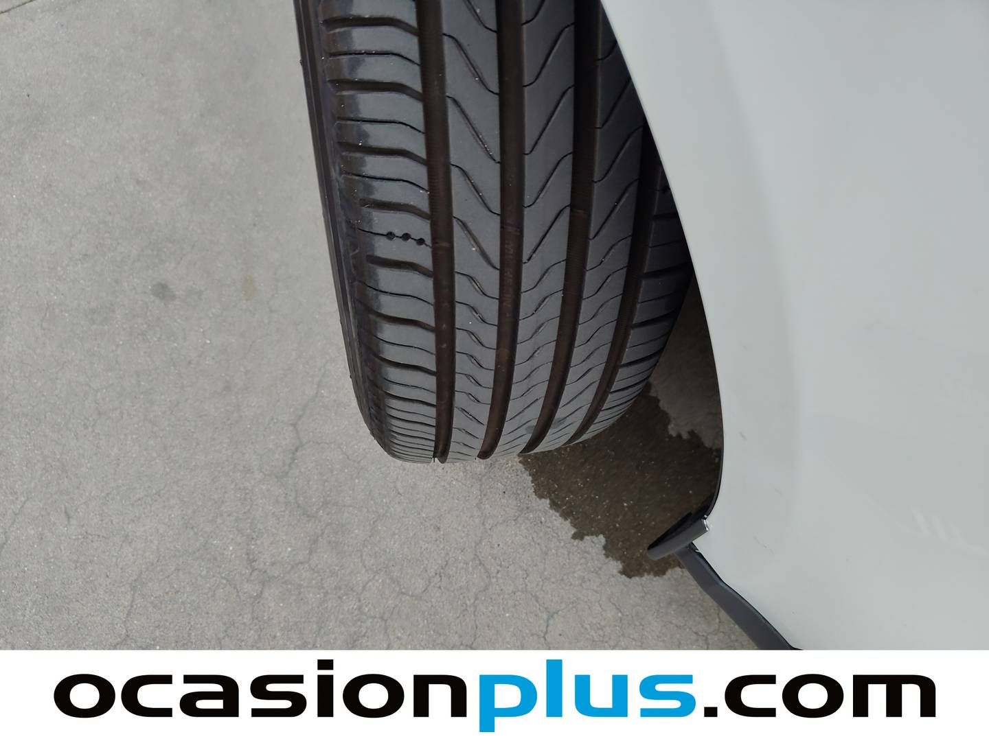 Ford Grand Tourneo Connect FORD Grand Tourneo Connect 1.5 TDCi 100cv Titanium de segunda mano