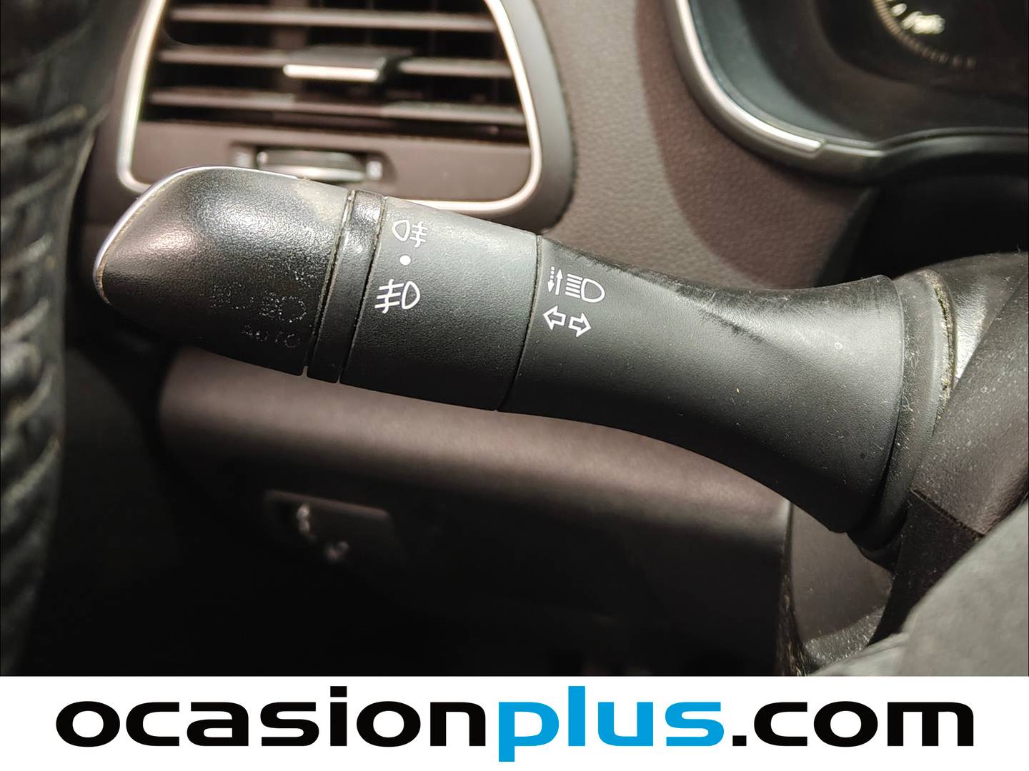 Extras del Renault Mégane Renault Megane LImited TCe  (140 CV) GPF