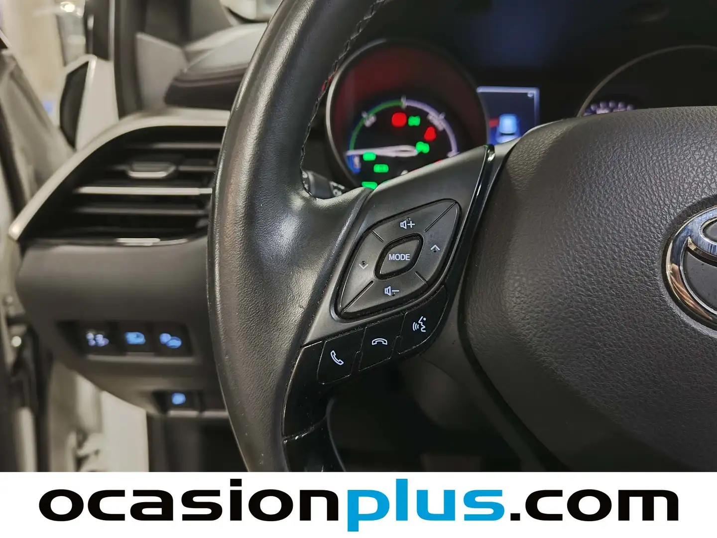 Foto Toyota C-HR Toyota C-HR 1.8 125H Advance (122 CV)