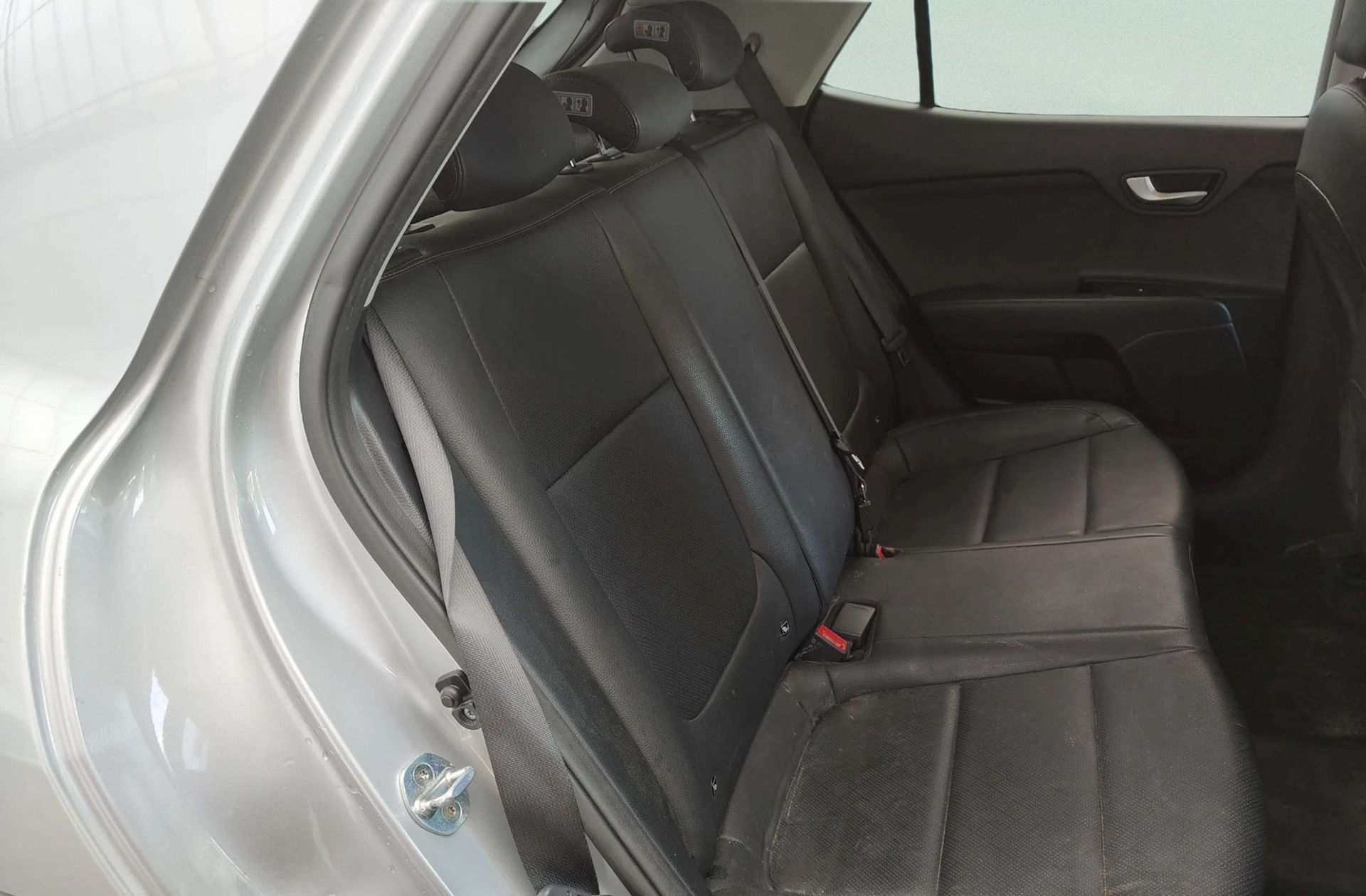 Kia Stonic 1.0 T-GDi Tech DCT - foto 17
