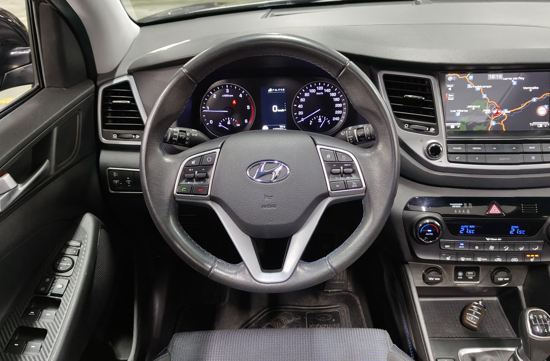 Hyundai Tucson 1.7 CRDi BlueDrive Tecno Sky 4x2 - foto 21