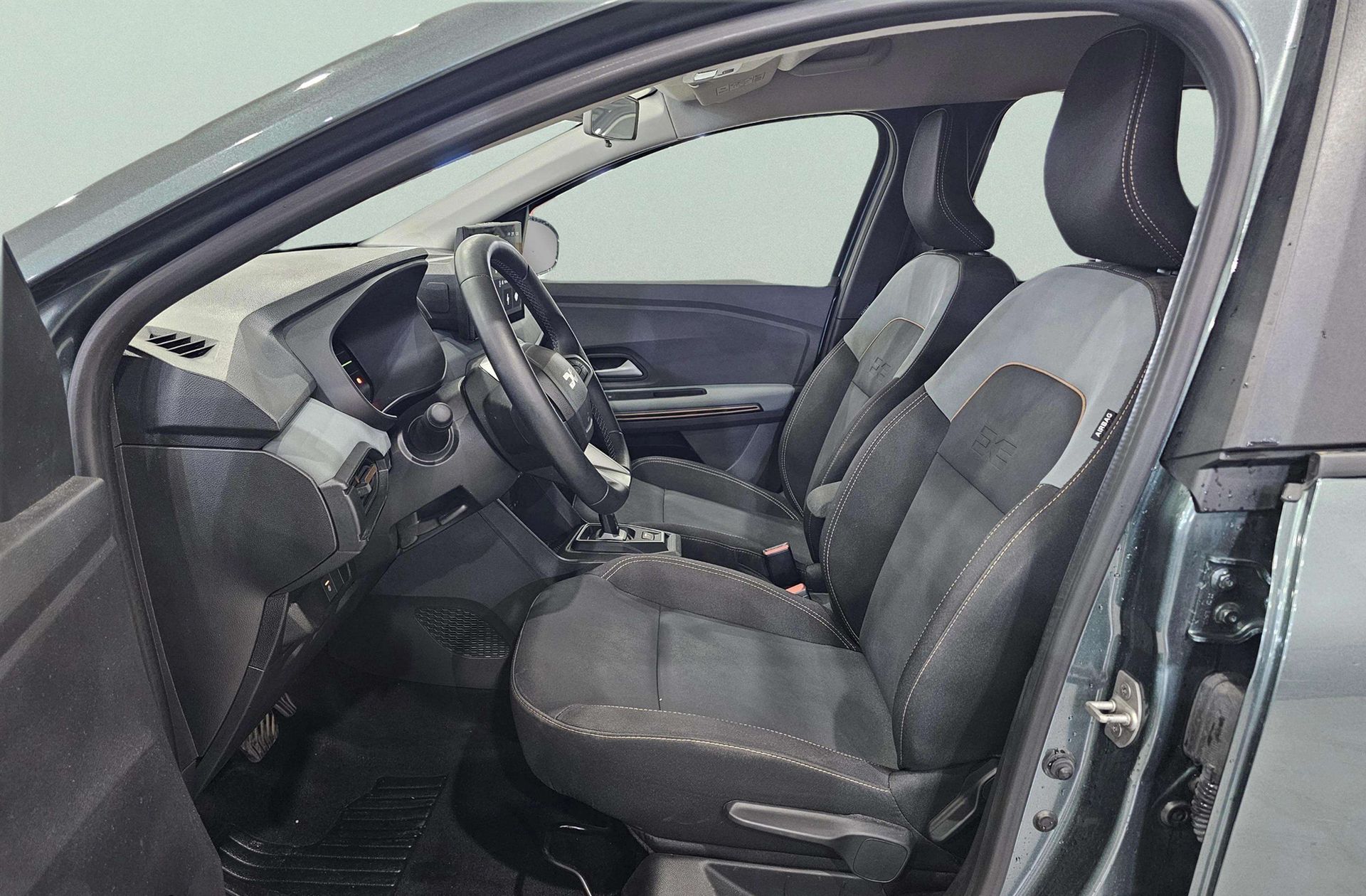 Dacia Jogger Extreme Hybrid 7 plazas - foto 13
