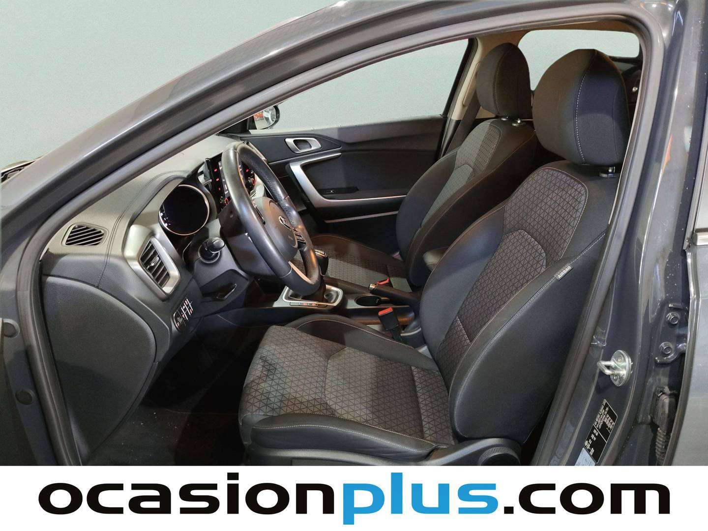 Foto asientos delanteros KIA Ceed Kia Ceed 1.0 T-GDi Drive (120 CV)