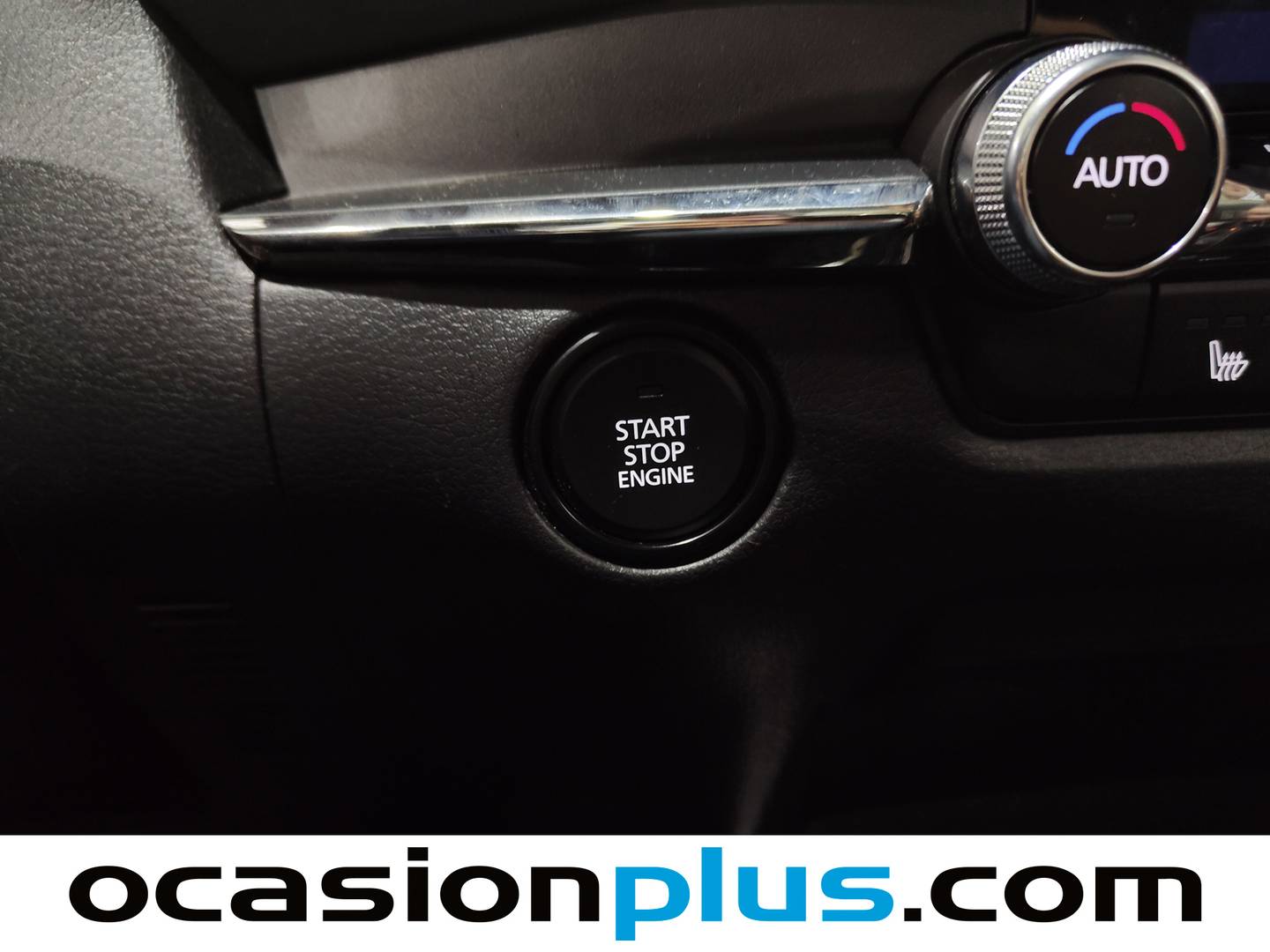 Foto Mazda CX-30 Mazda CX-30 e-SKYACTIV G MHEV Homura (140 CV)