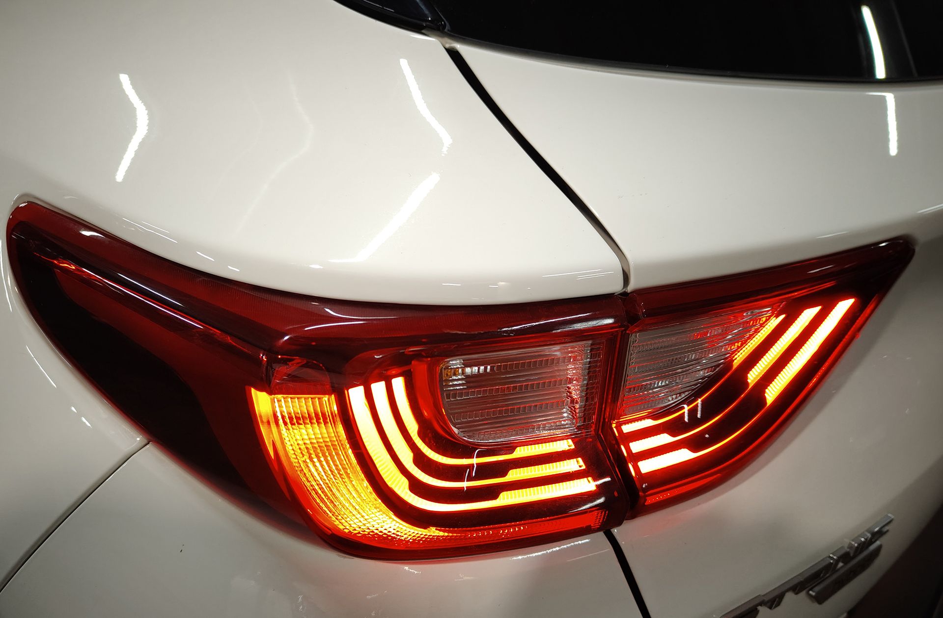 Kia Stonic 1.0 T-GDi MHEV iMT GT Line - foto 18