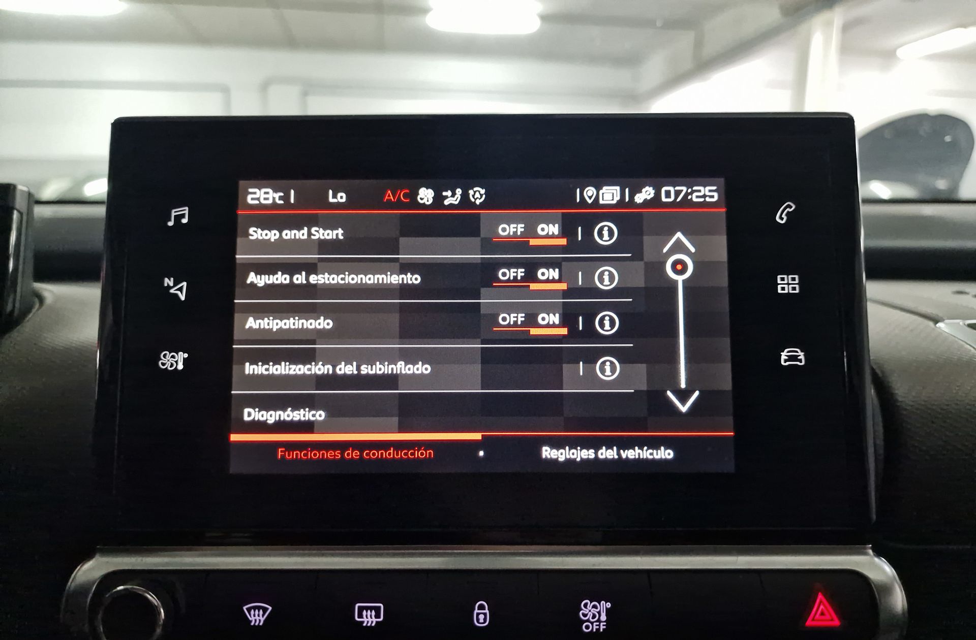Citroën C4 Cactus BlueHDi 100 Shine - foto 12