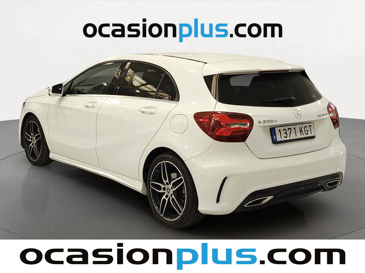 Foto trasera Mercedes Clase A Mercedes Clase A 200 d (136 CV) Paquete AMG izquierda
