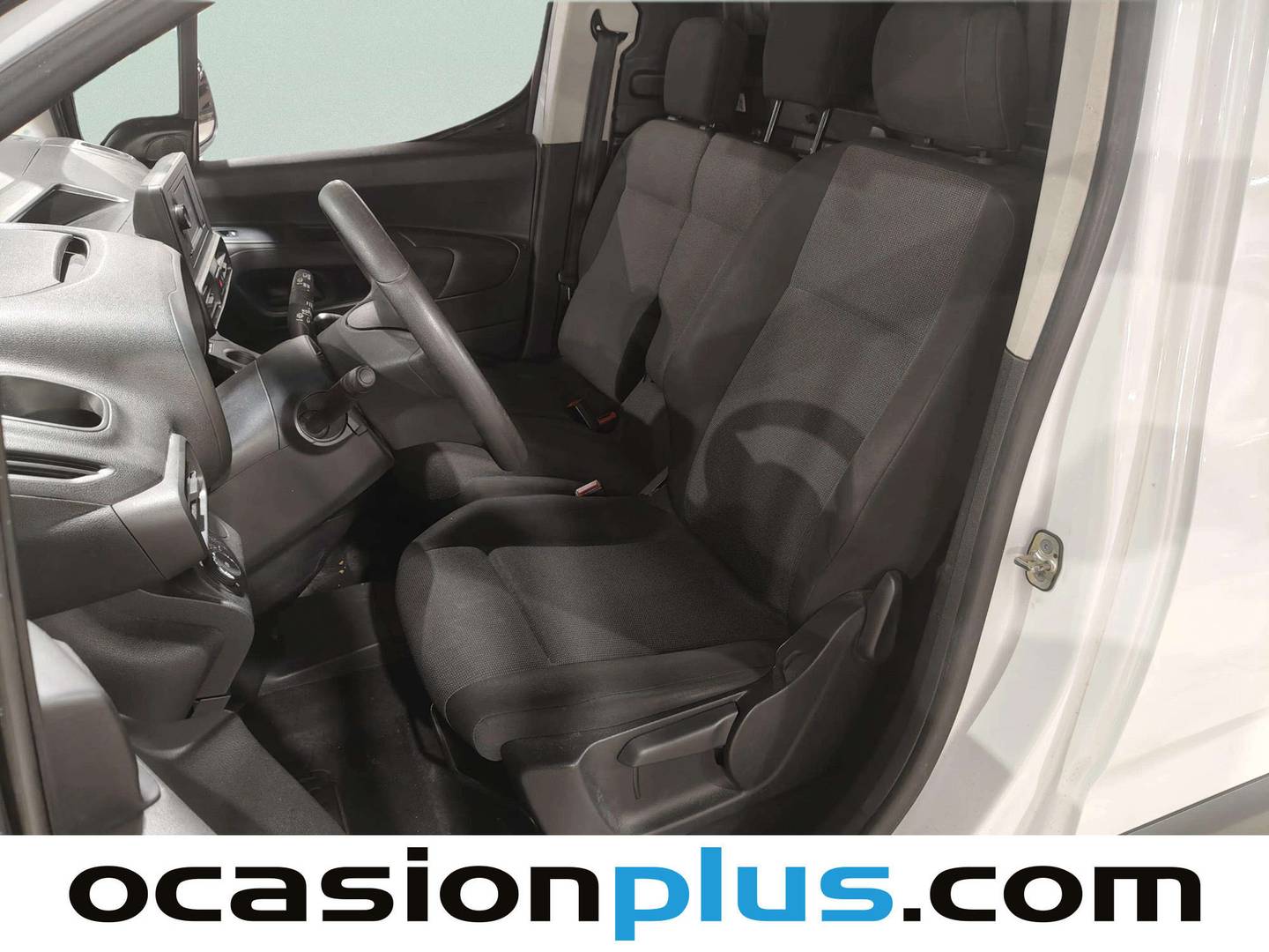 Foto asientos delanteros Opel Combo Opel Combo Cargo 1.5 Diesel L 1000kg (102 CV)