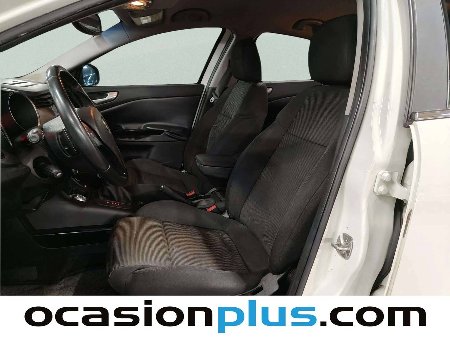 Foto asientos delanteros Alfa Romeo Giulietta Alfa Romeo Giulietta 2.0 JTDm Distinctive TCT (170 CV)