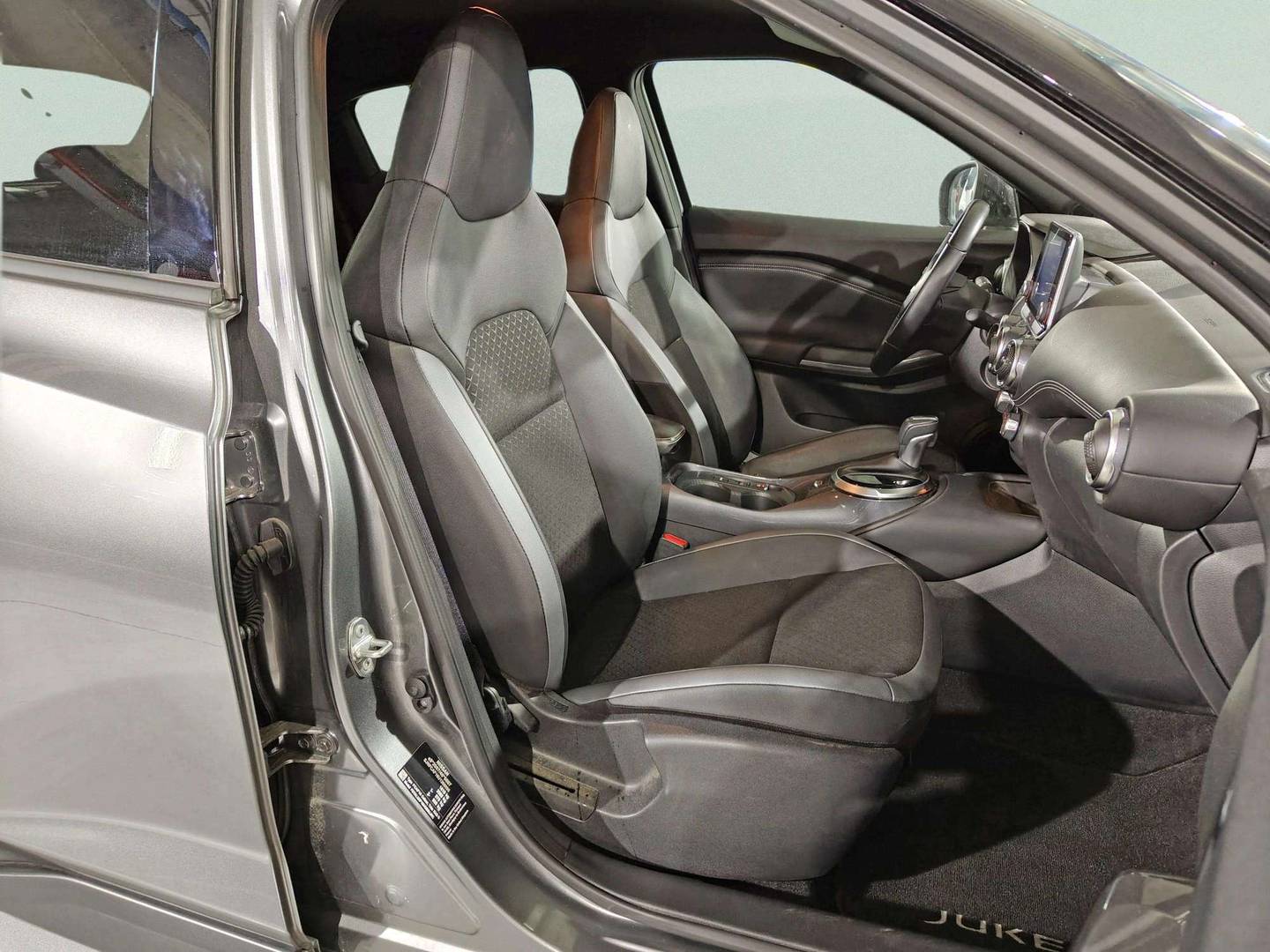 Foto Nissan JUKE Nissan Juke 1.6 Hybrid N-Connecta Auto (143 CV)