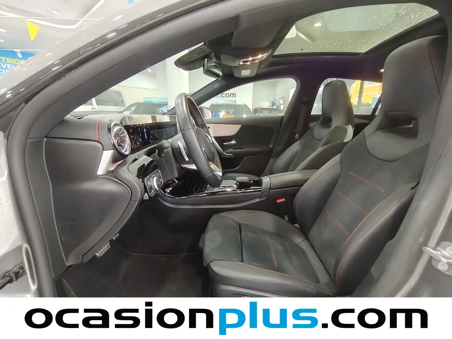 Foto Mercedes CLA Mercedes-Benz CLA Shooting Brake CLA 200 d (150 CV) Pack AMG