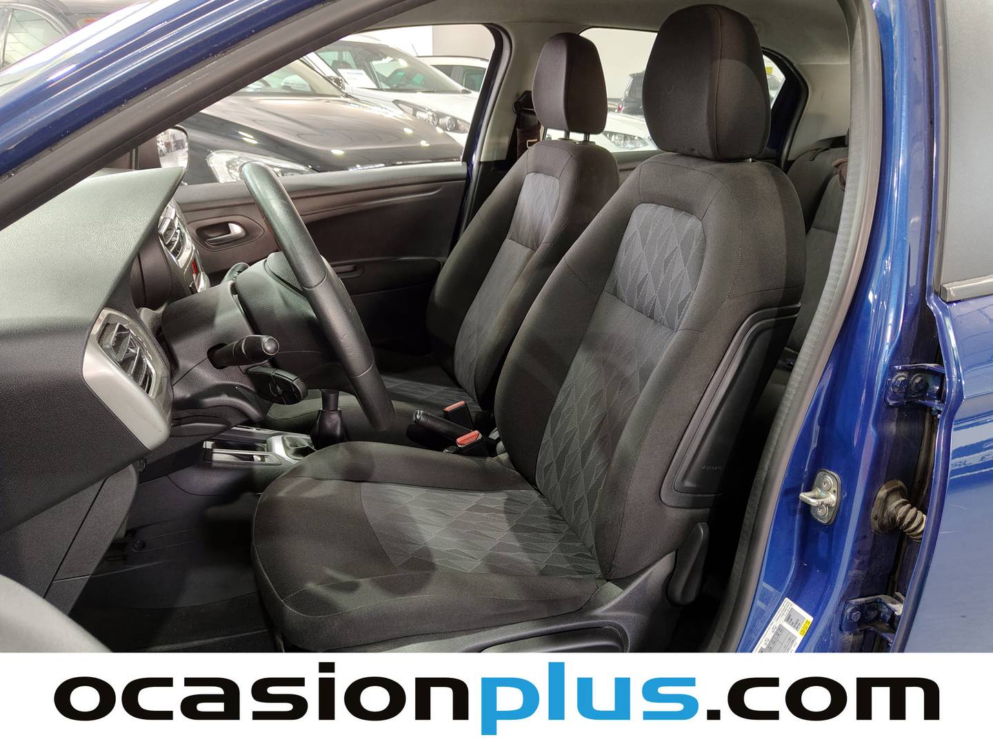 Foto asientos delanteros Citroën C-Elysée Citroën C-Elysee PureTech 82 Feel (82 CV)