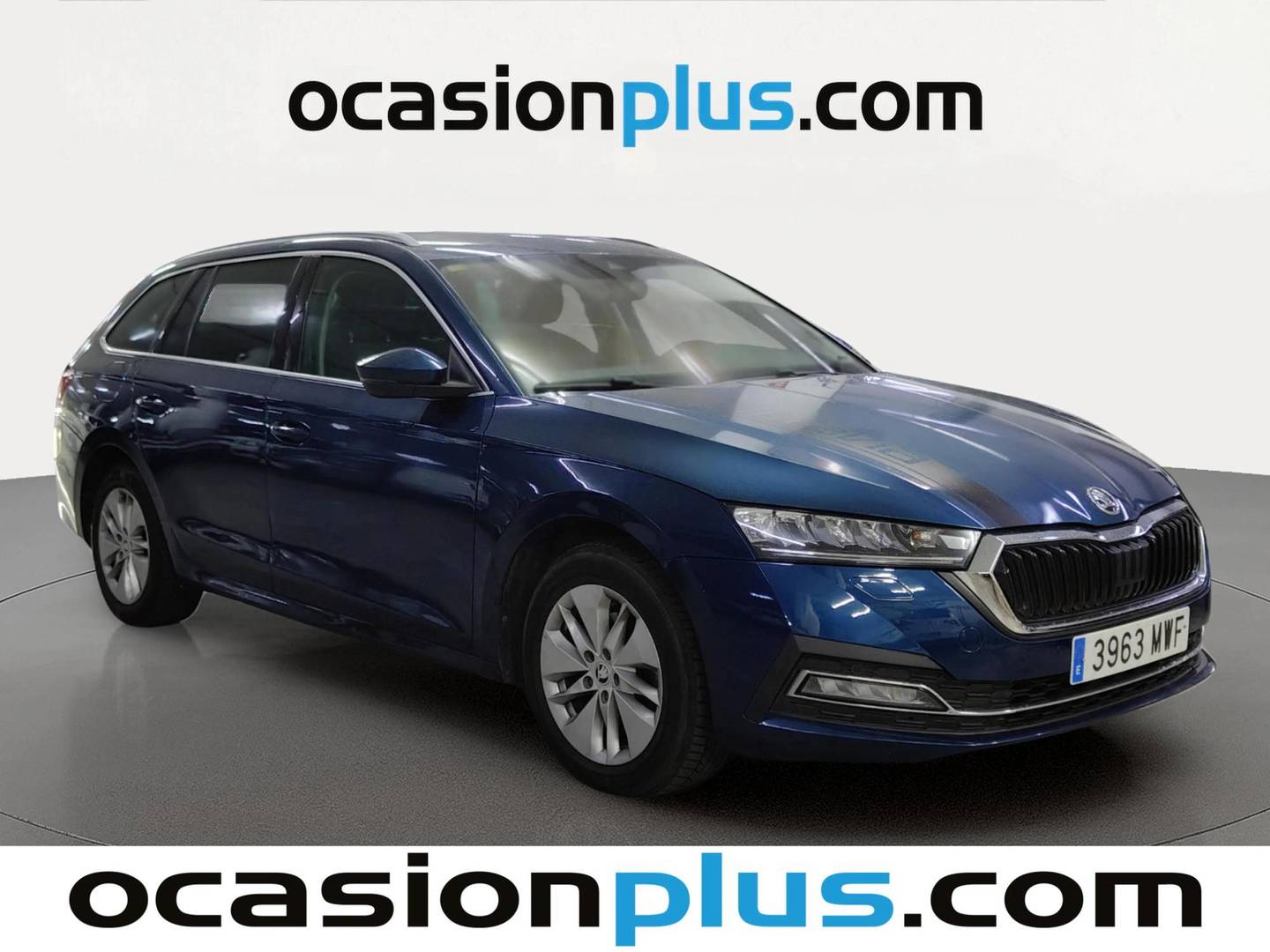 Foto delantera Skoda Octavia Skoda Octavia Combi 2.0 TDI Ambition DSG (150 CV) derecha