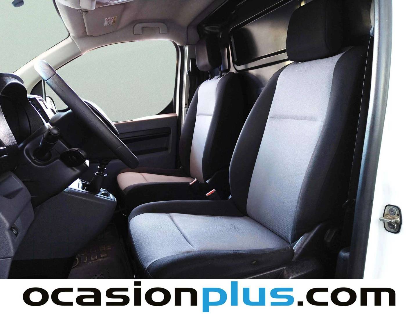 Foto asientos delanteros Peugeot Expert Peugeot Expert Furgon BlueHDi 115 Pro Standard (115 CV)