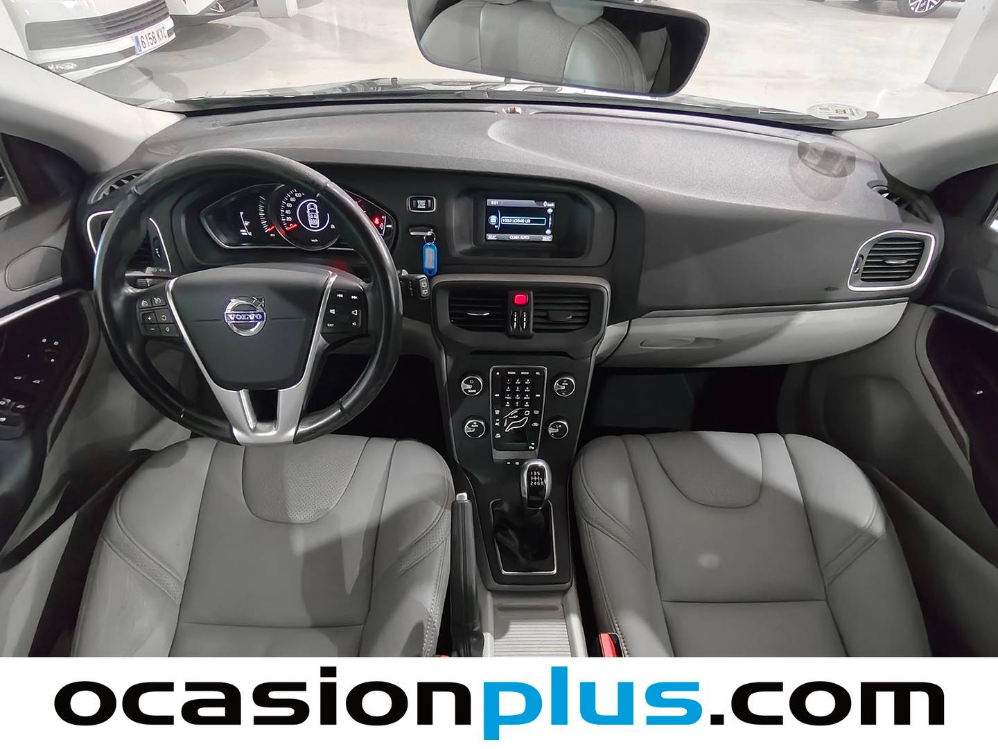 Equipamiento del Volvo V40 Volvo V40 D3 Momentum (150 CV)