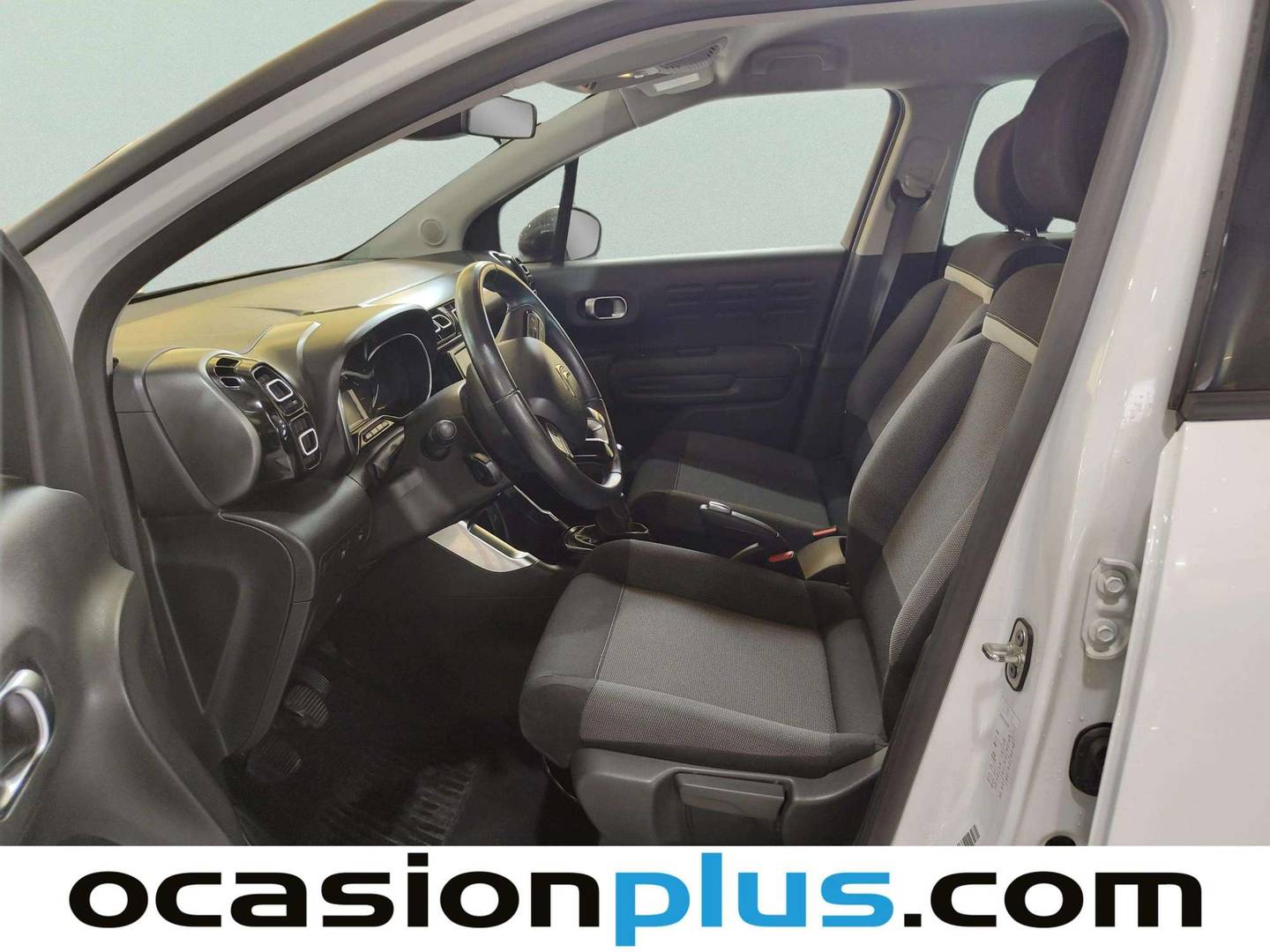 Foto asientos delanteros Citroën C3 Aircross Citroën C3 Aircross PureTech 110 S&S Plus (110 CV)