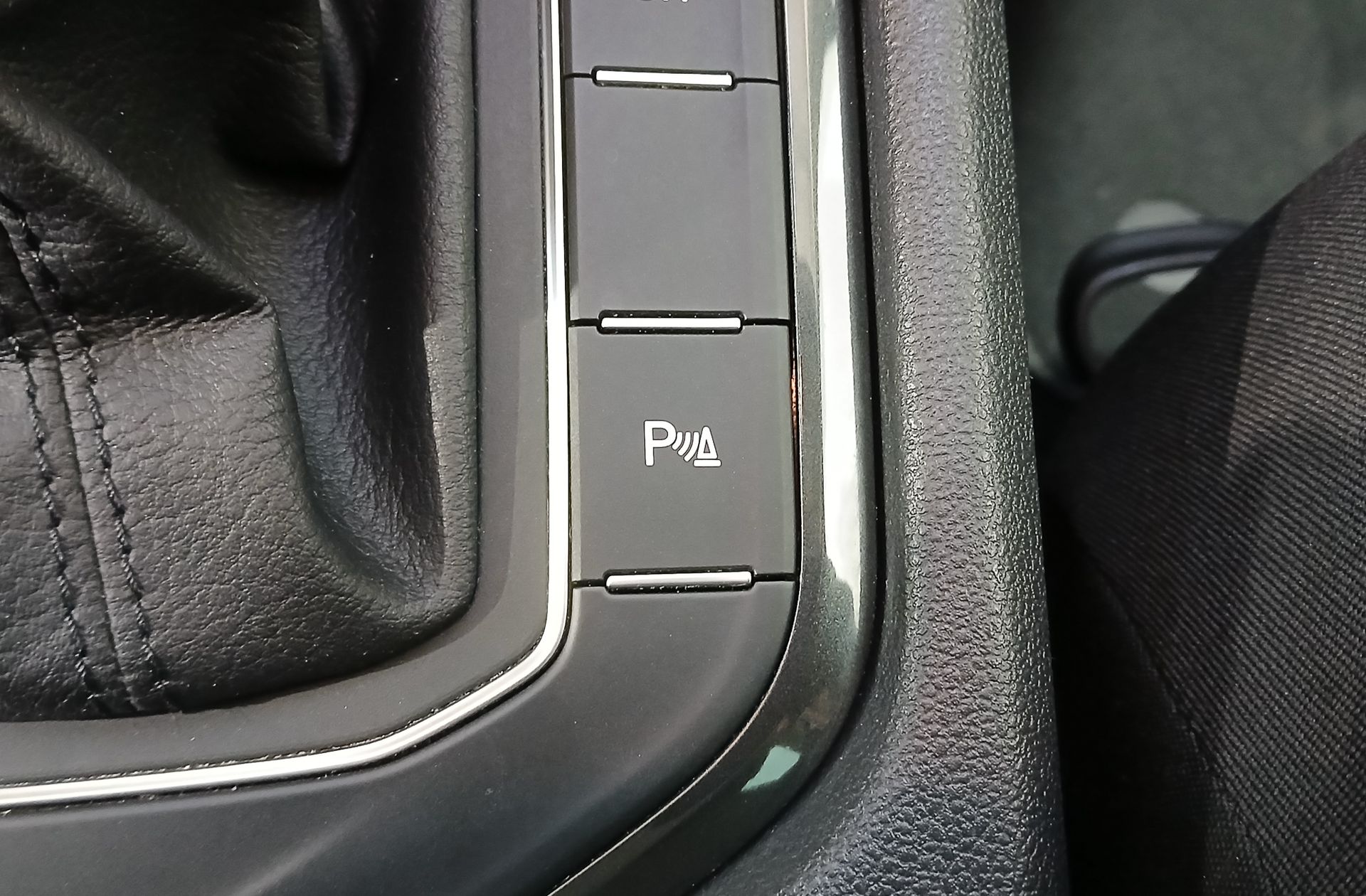 Volkswagen Tiguan Advance 1.5 TSI DSG Pack R-Line - foto 12