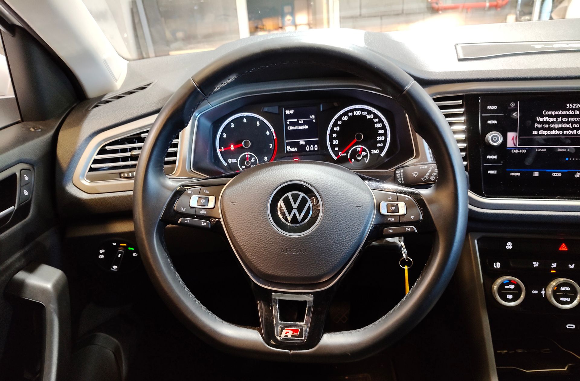 Volkswagen T-Roc Advance R-Line 1.0 TSI - foto 23