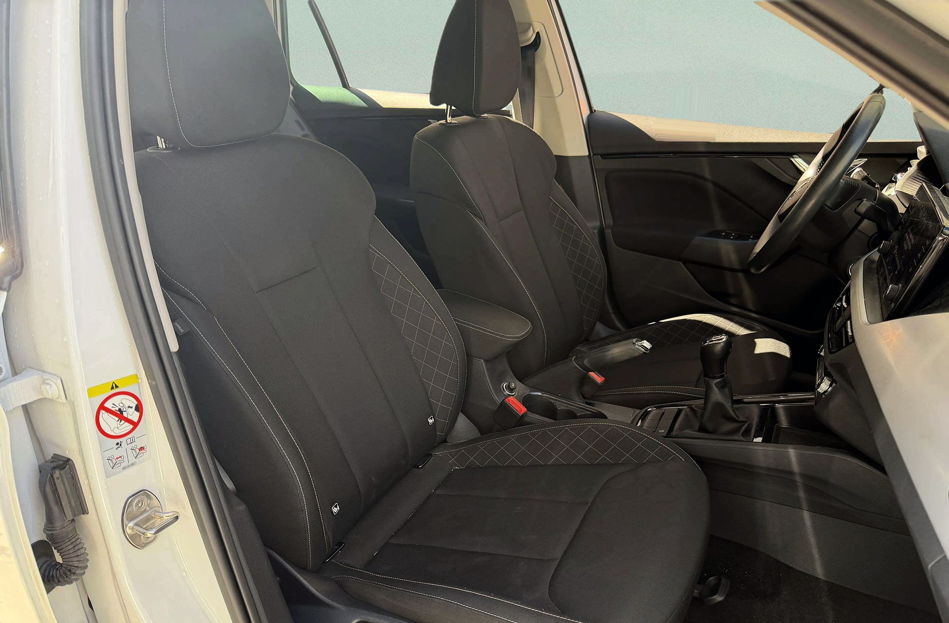 Škoda Kamiq 1.0 TSI Ambition - foto 16